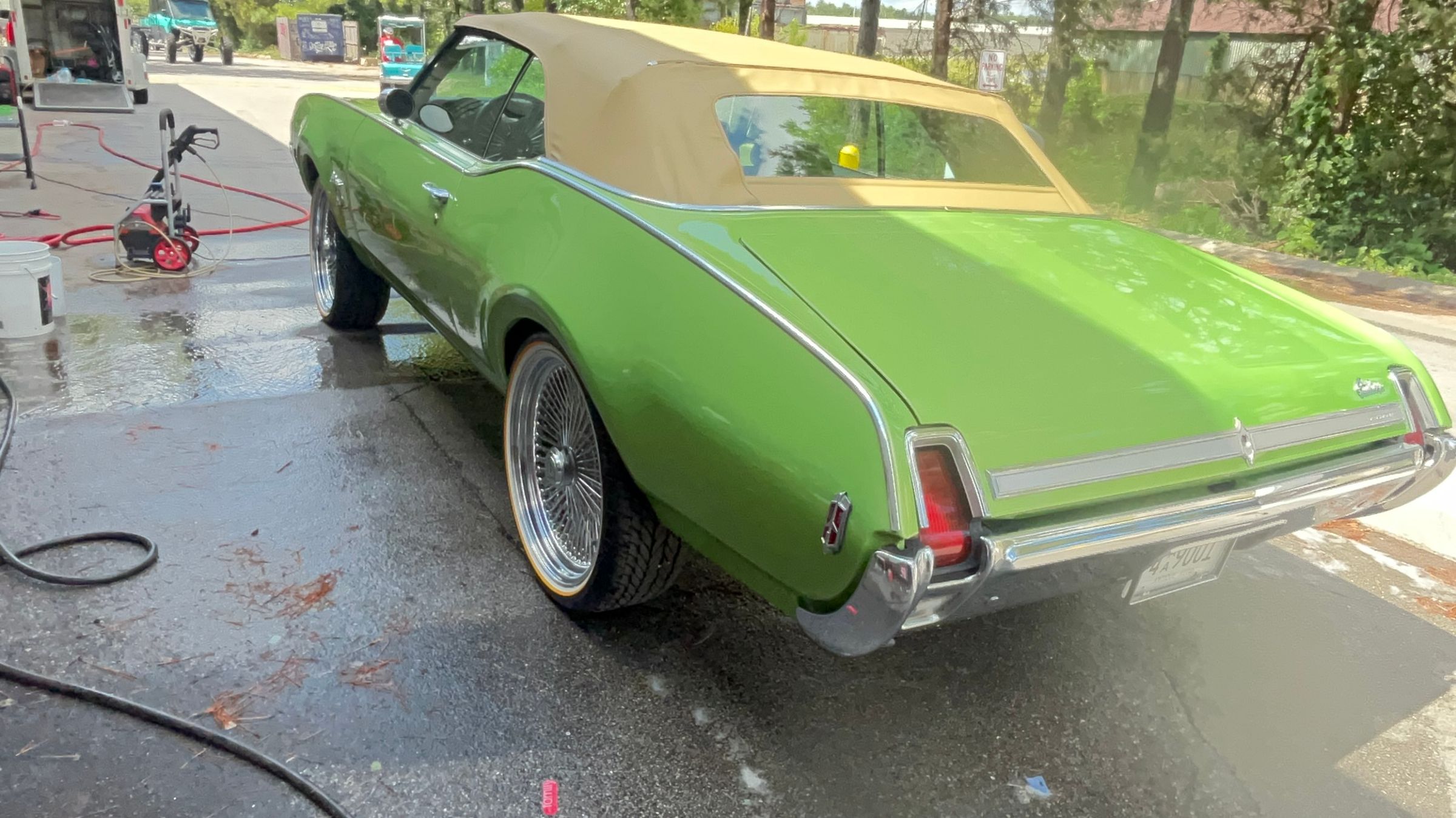 Premium detail
