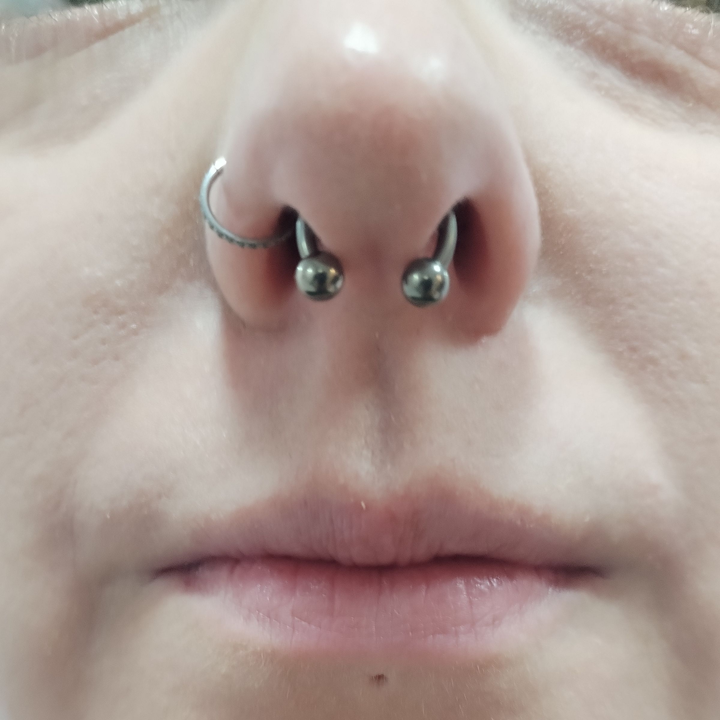 IRIS OLIVIA BODY PIERCING's image