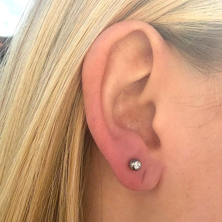 IRIS OLIVIA BODY PIERCING & FACIAL AESTHETICS's image