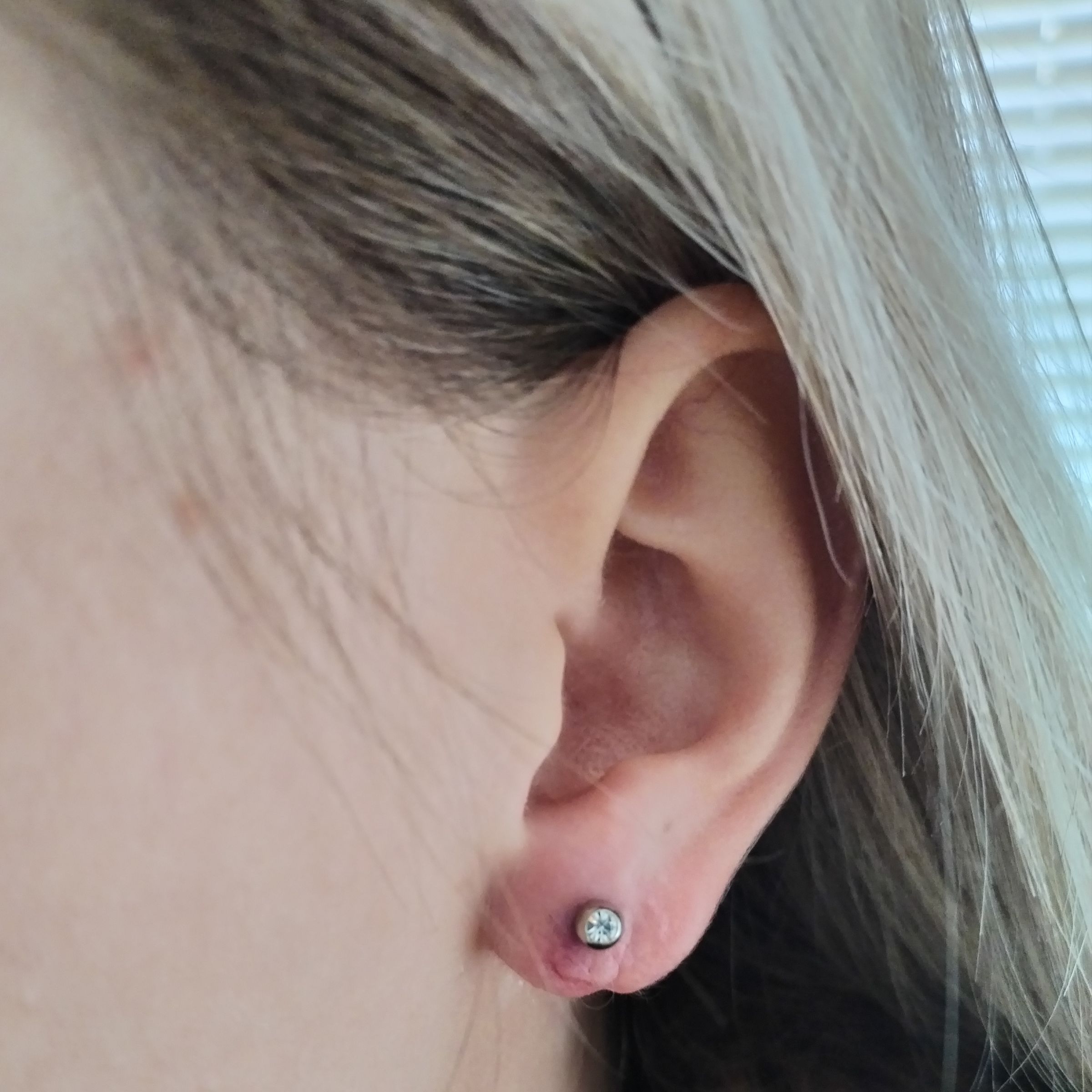 IRIS OLIVIA BODY PIERCING & FACIAL AESTHETICS's image