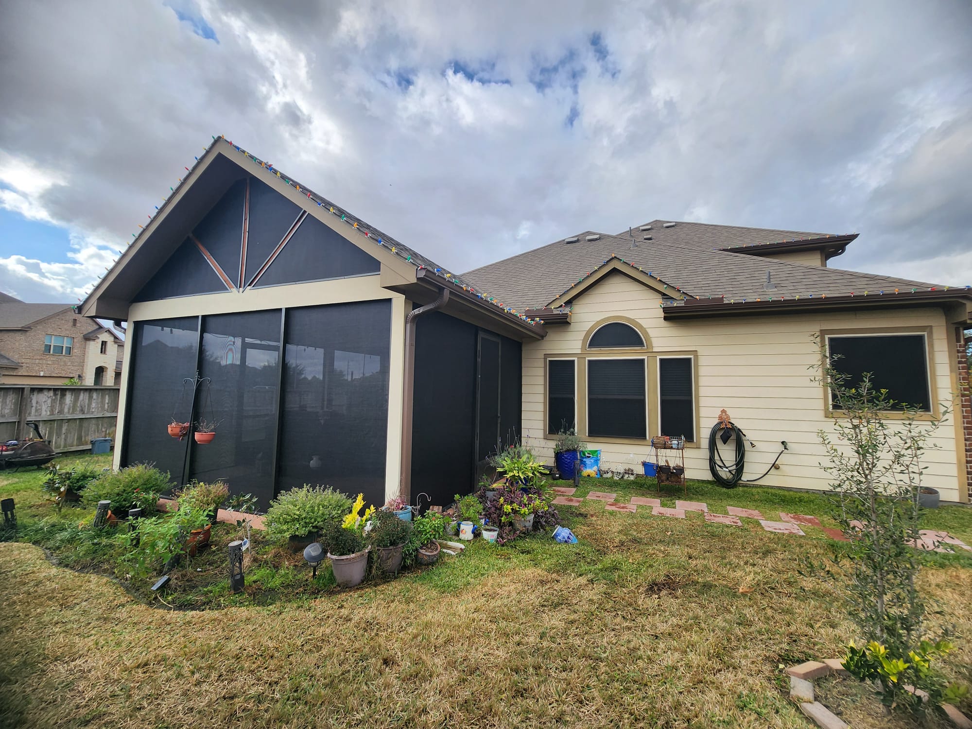 JR Solar Screens's image