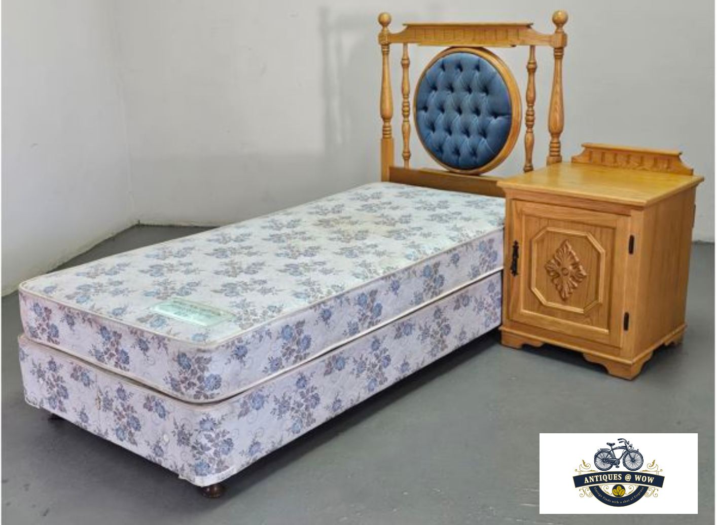 Antiques @ WOW's image