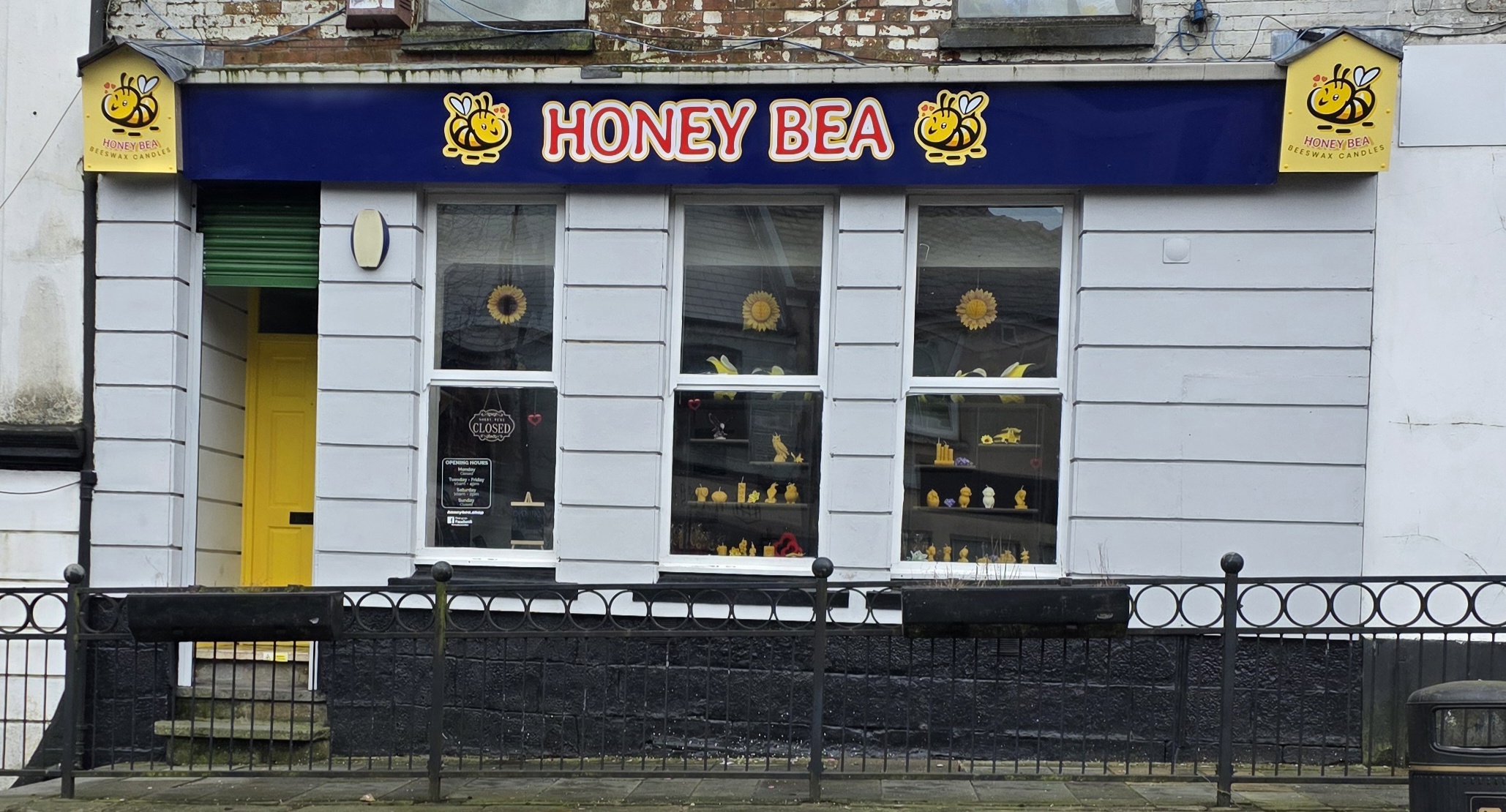 Honey Bea's image