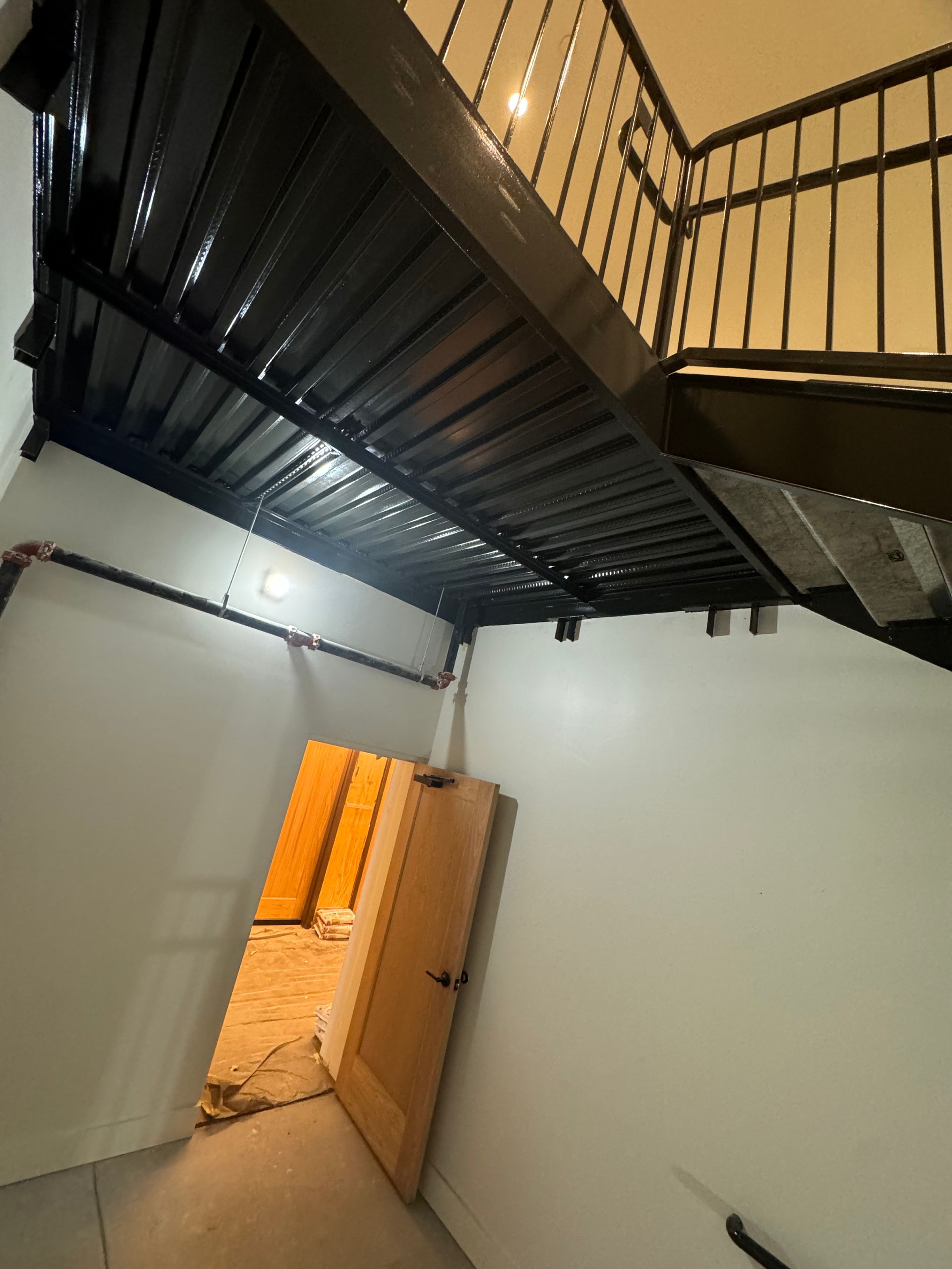 PAINTING CONTRACTOR R/A SERVICES's image