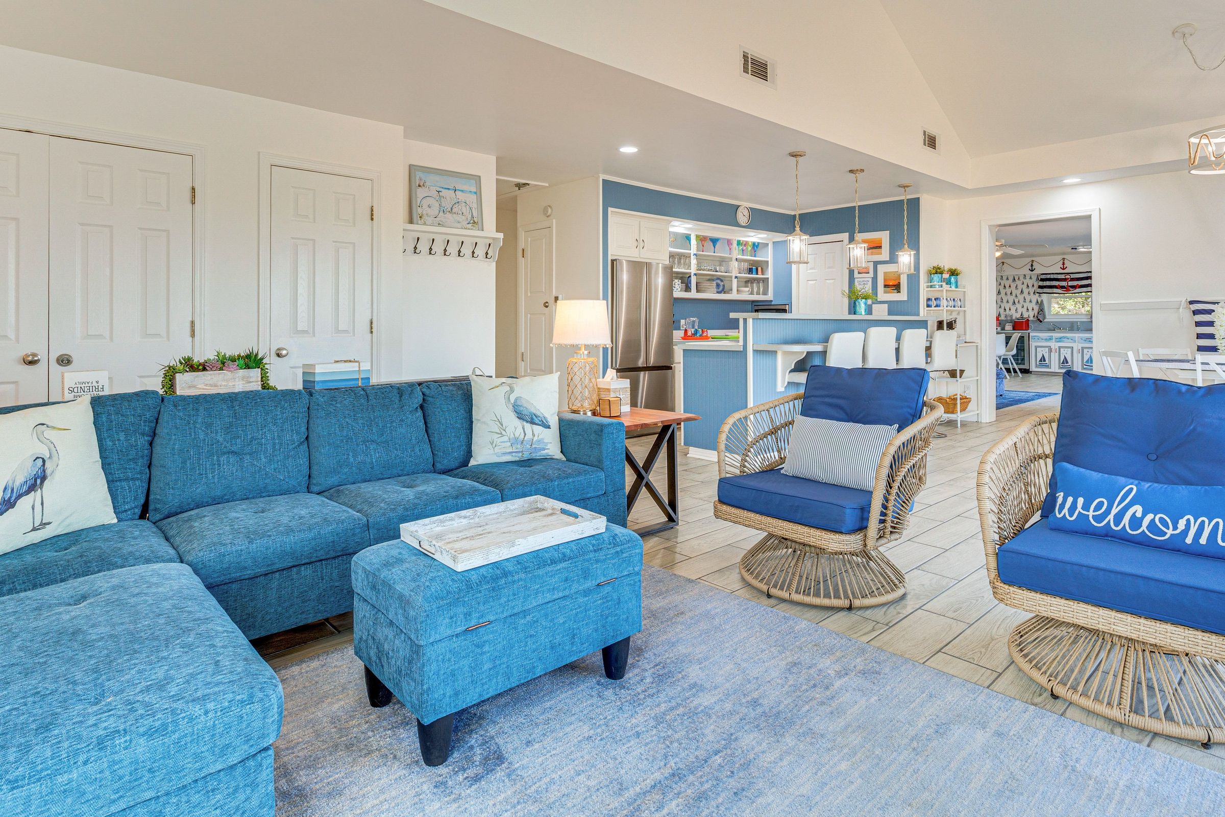 Living Room & Kitchen