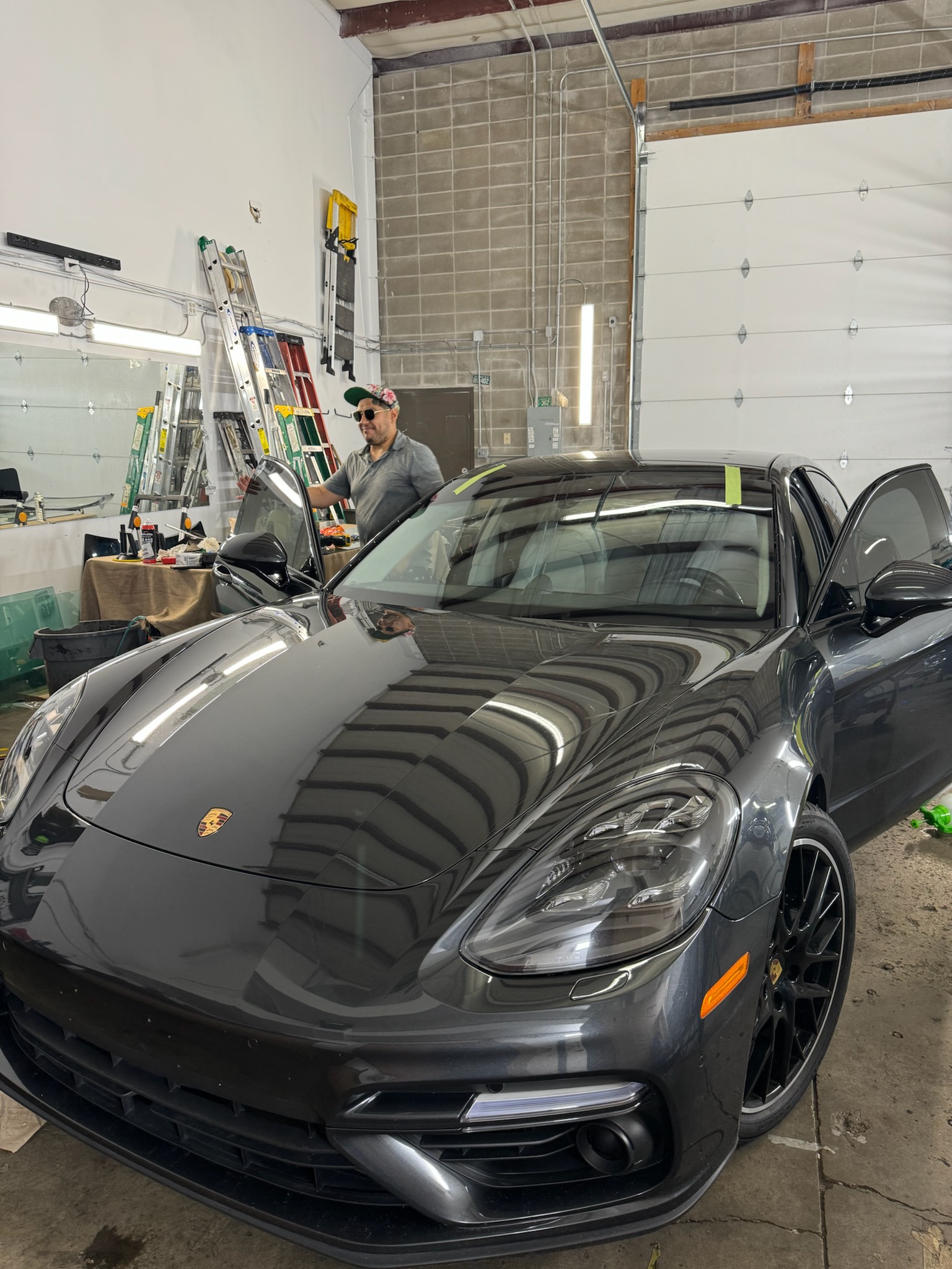 Master glass and tint Company's image