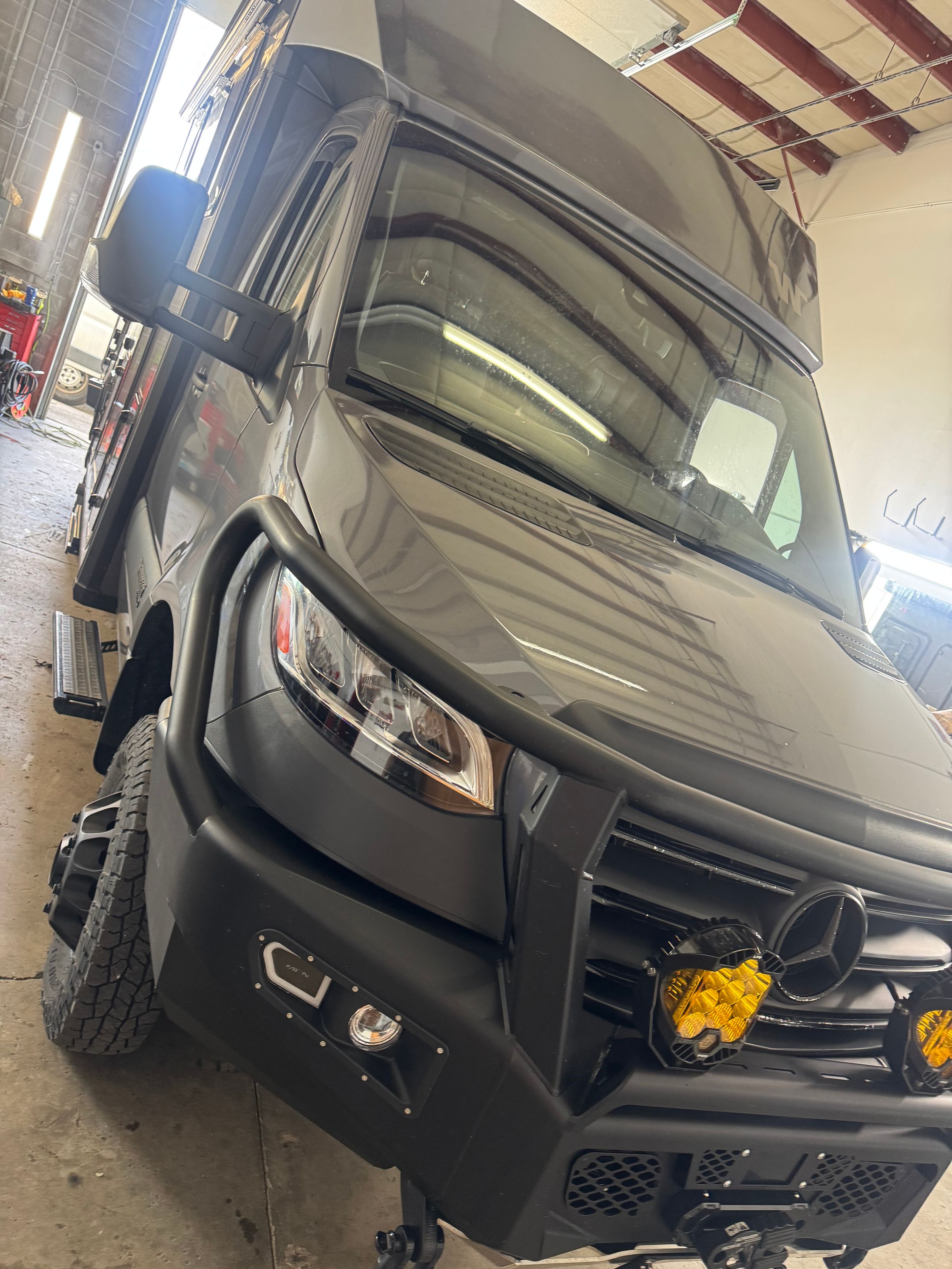 Master glass and tint Company's image