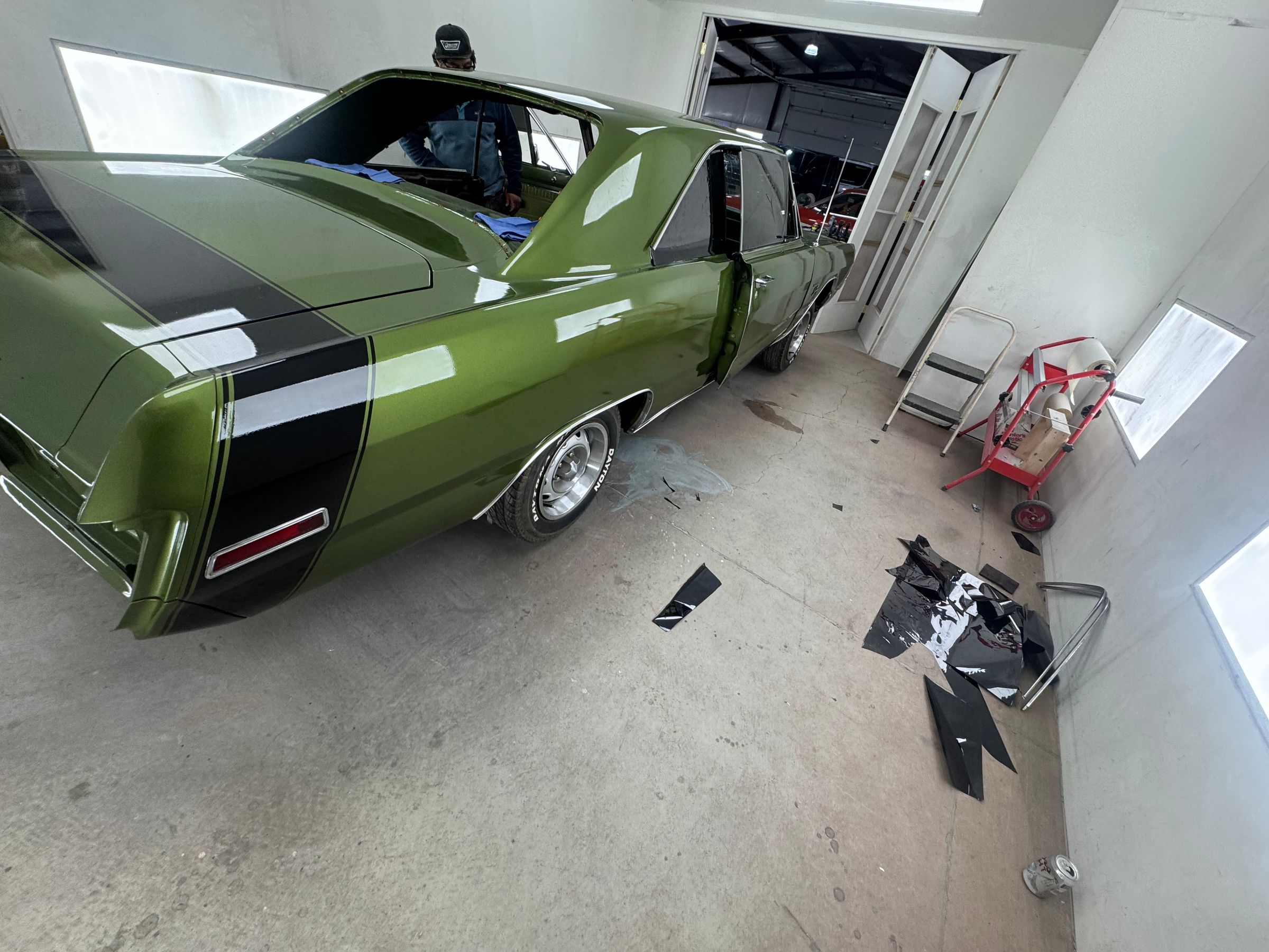 Master glass and tint Company's image