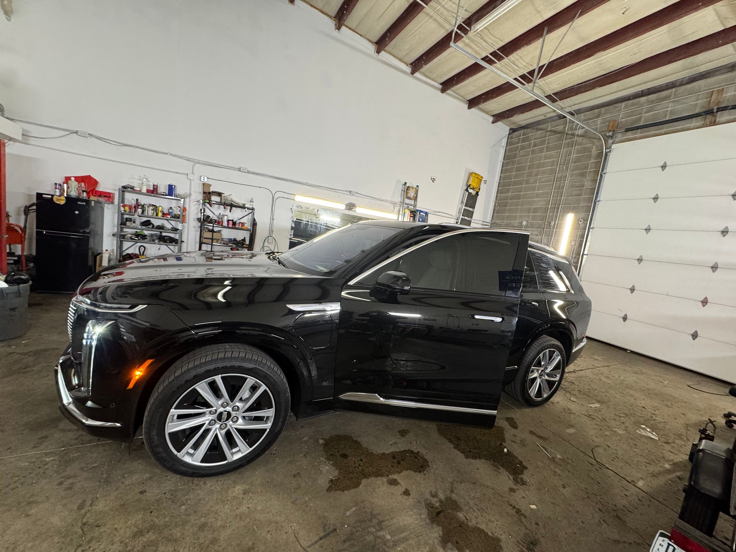 Master glass and tint Company's image