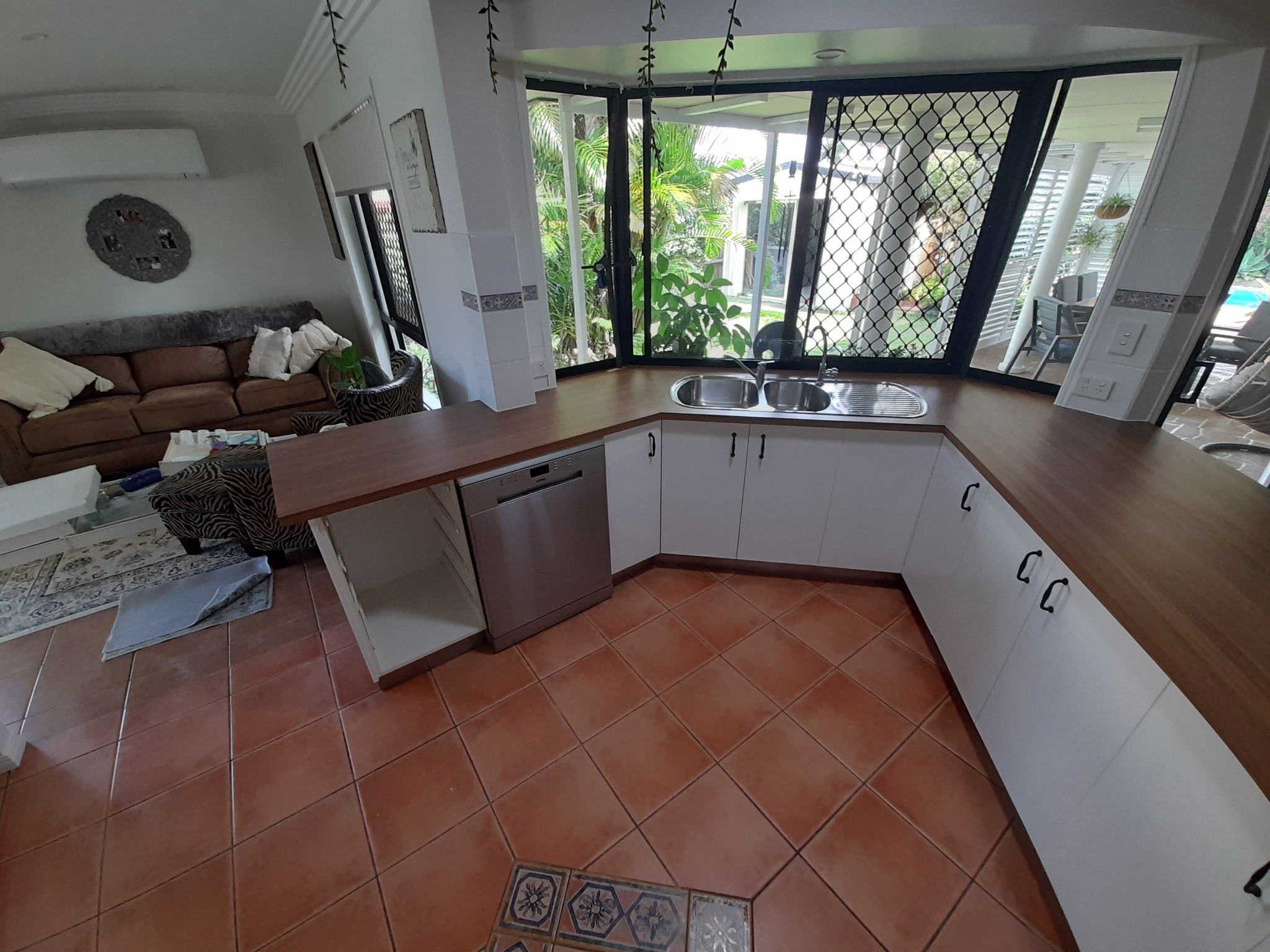 BENCHTOP RENOVATIONS's image