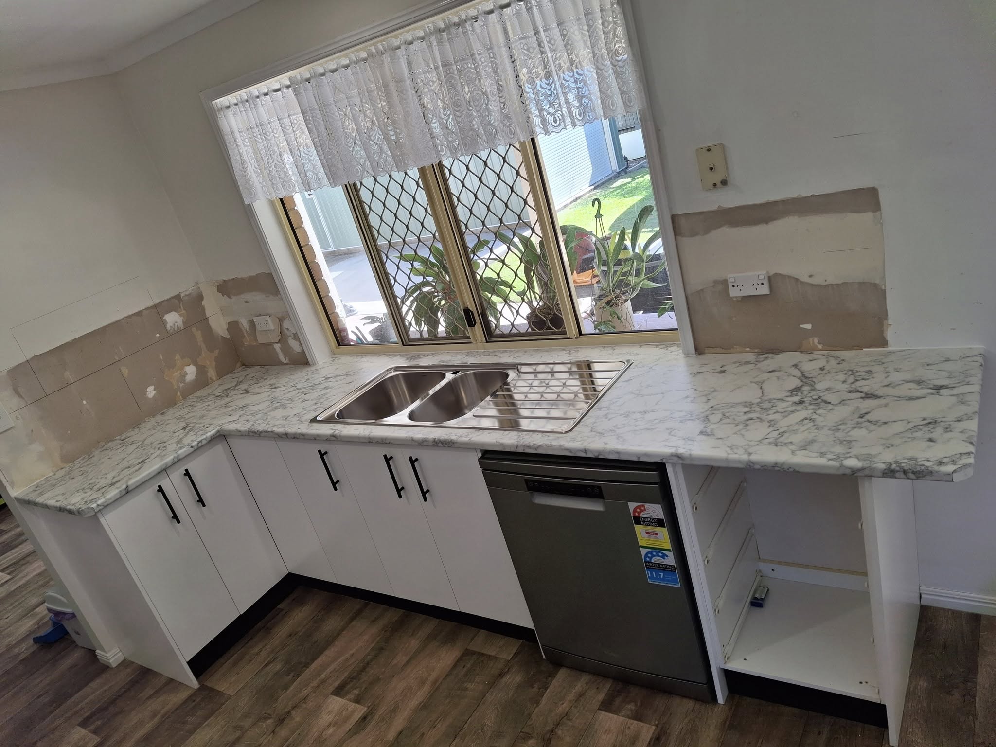 BENCHTOP RENOVATIONS's image