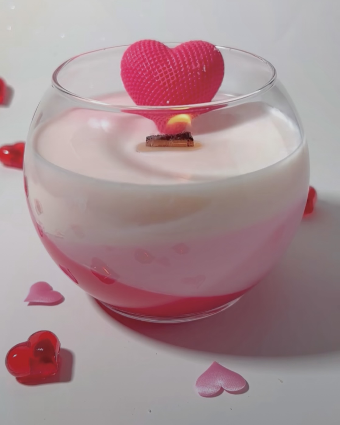 Valentine candle with heart on top