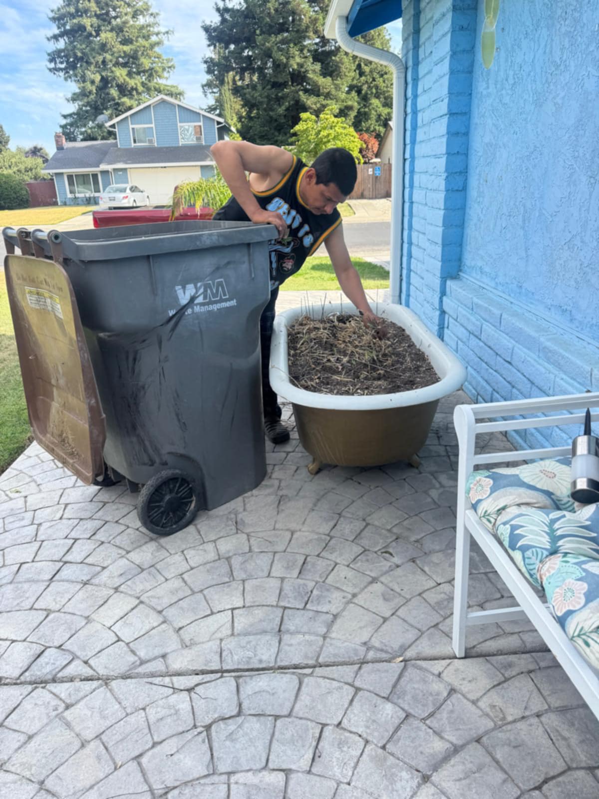 Makeover Painting Tub for planter