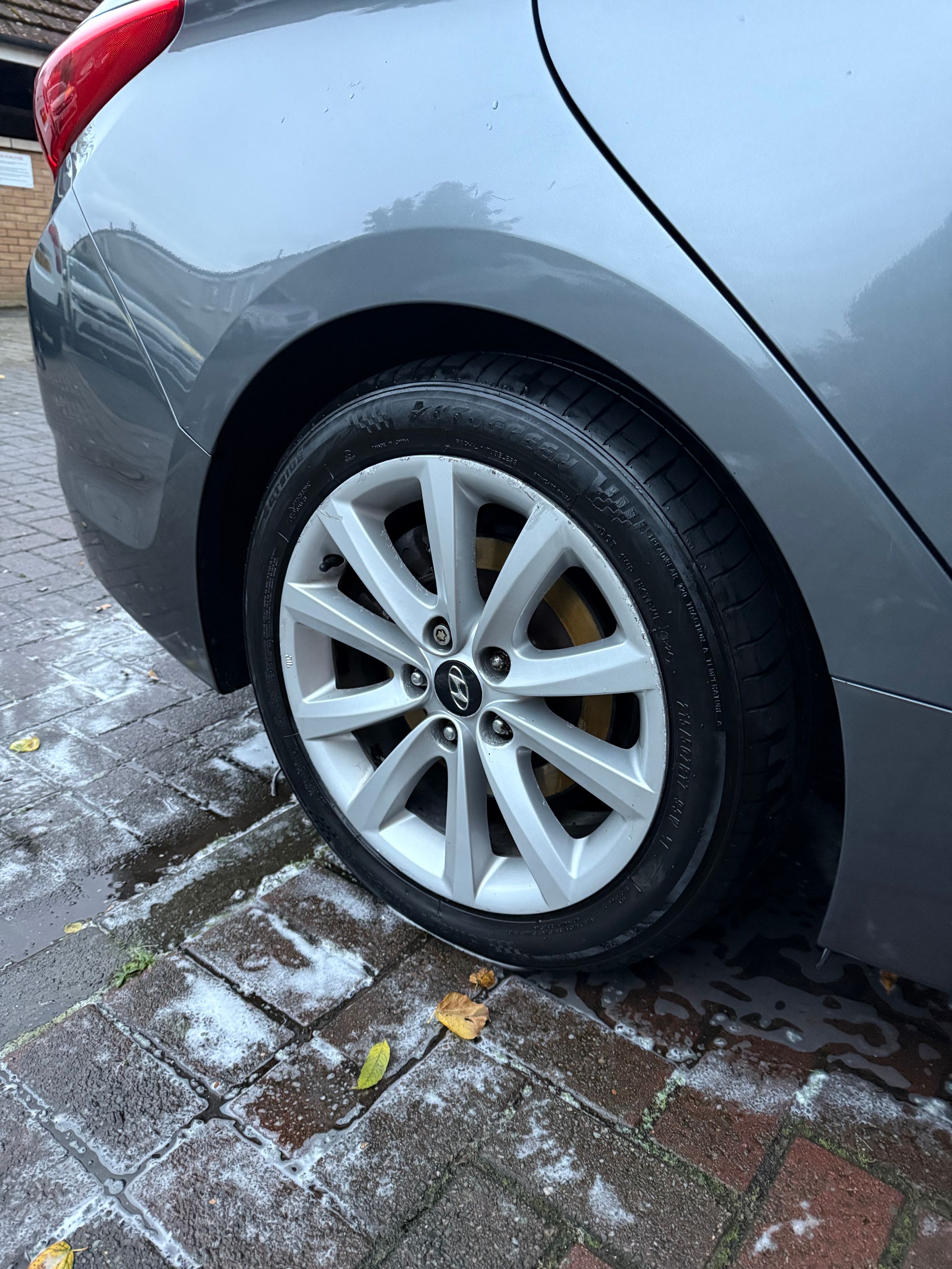 Double Tap Vehicle Cleaning's image