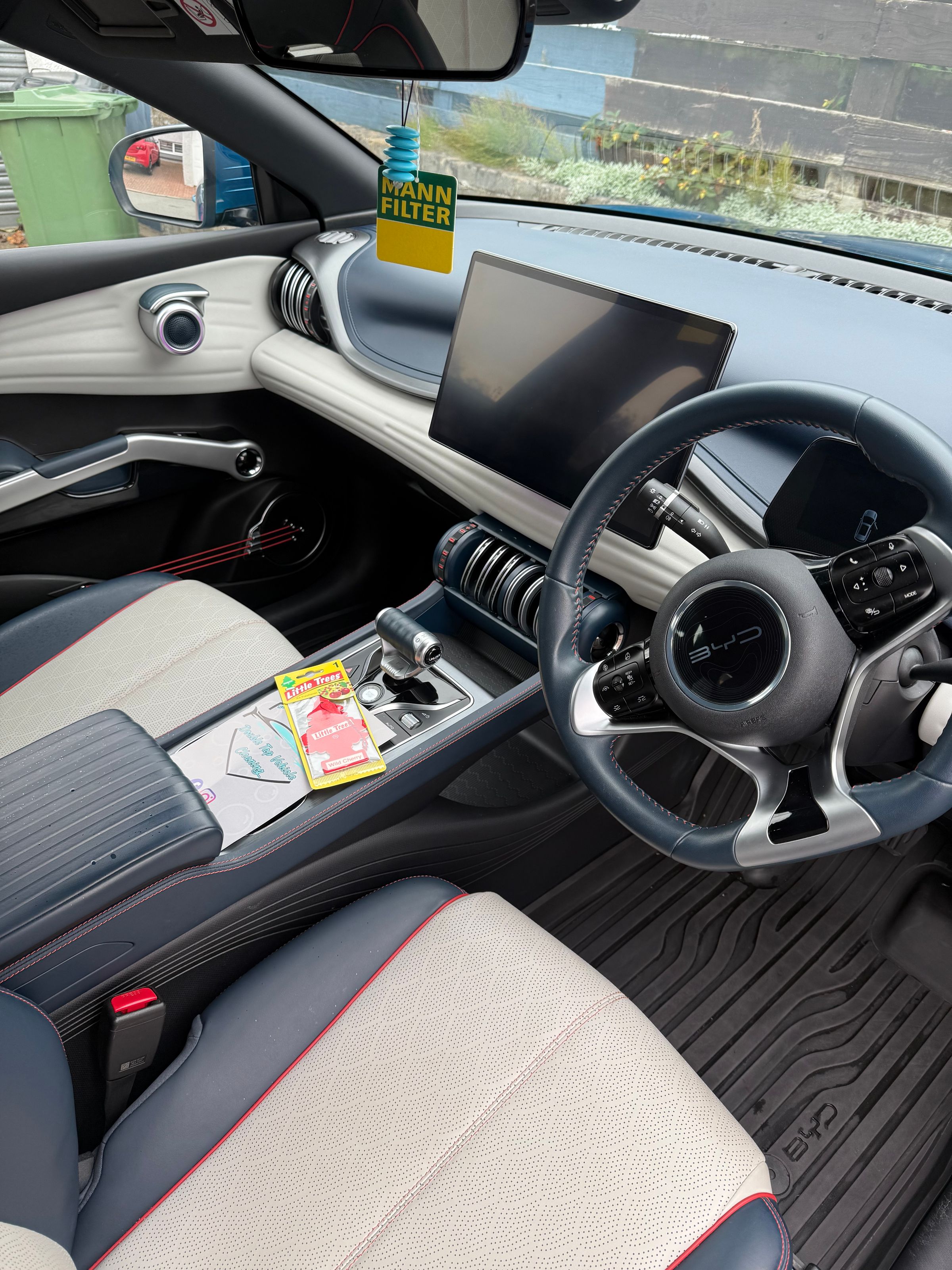 Double Tap Vehicle Cleaning's image