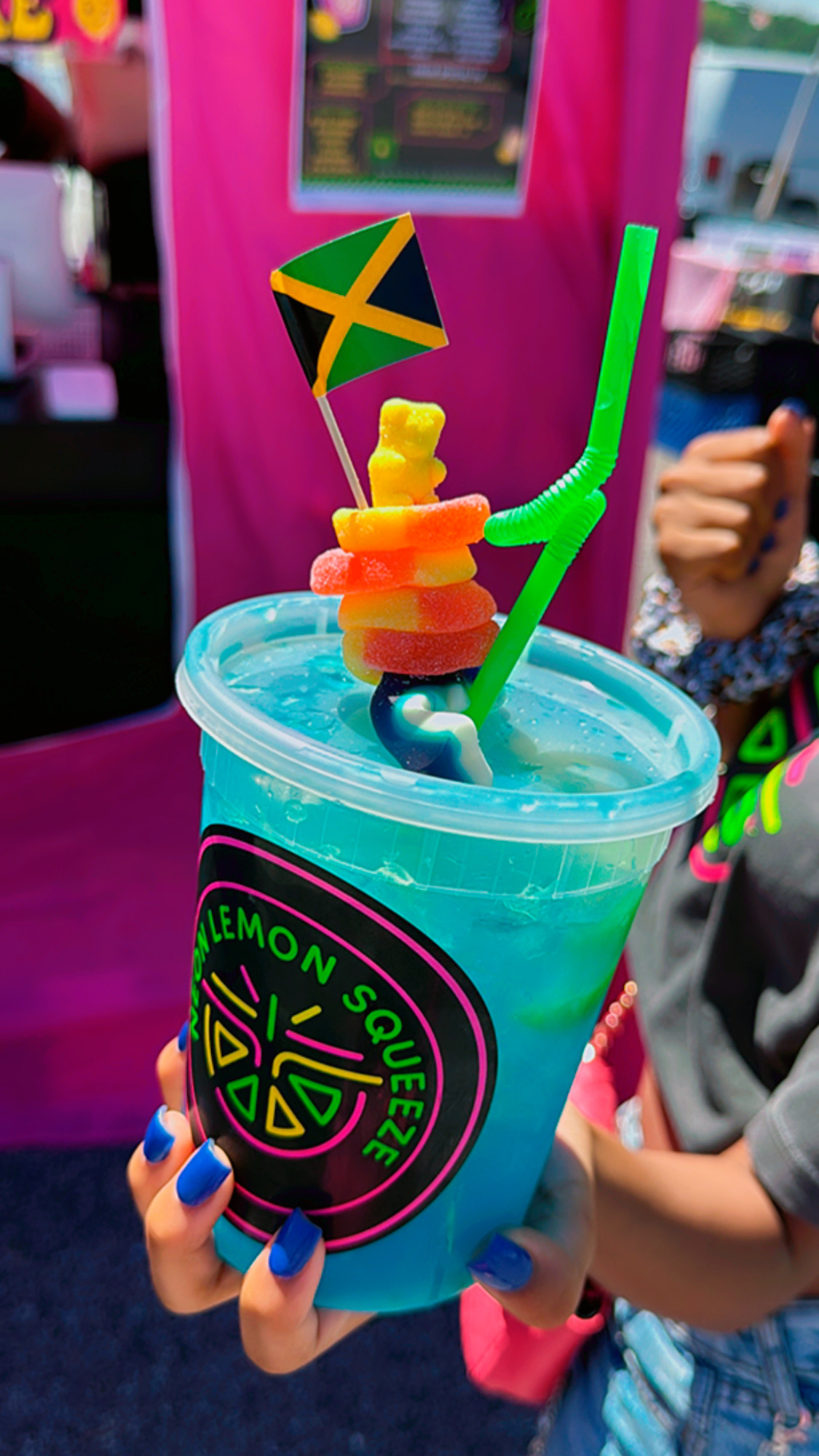 Neon Lemon Squeeze's image