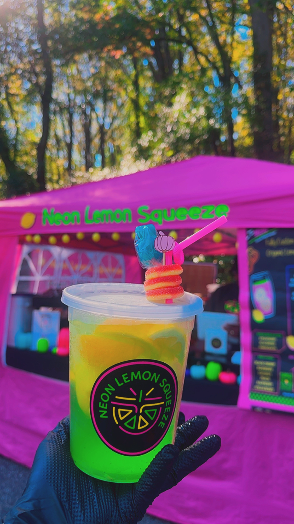Neon Lemon Squeeze's image