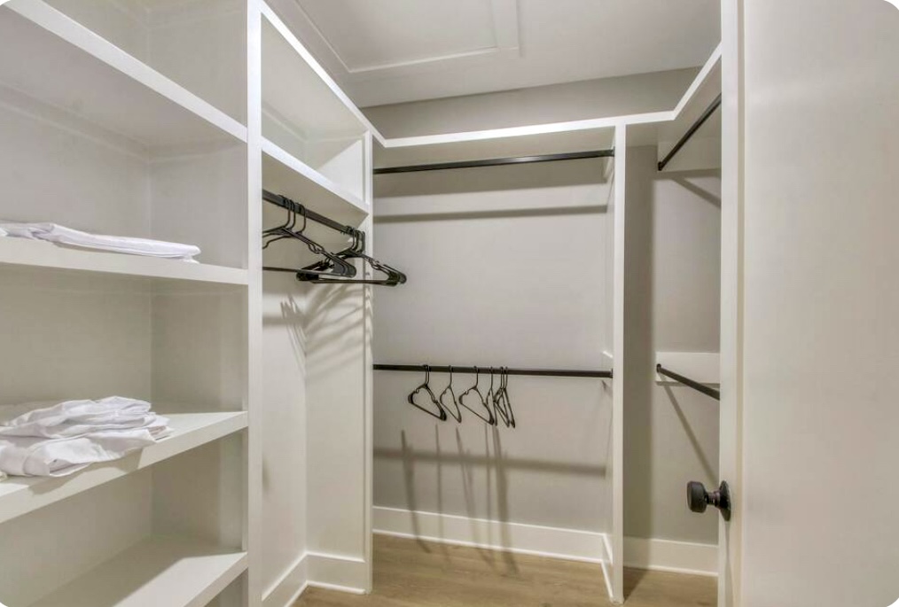 master suite walk-in closet