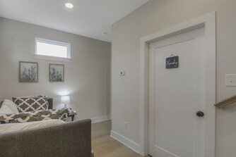 laundry room across from 2nd floor daybed 