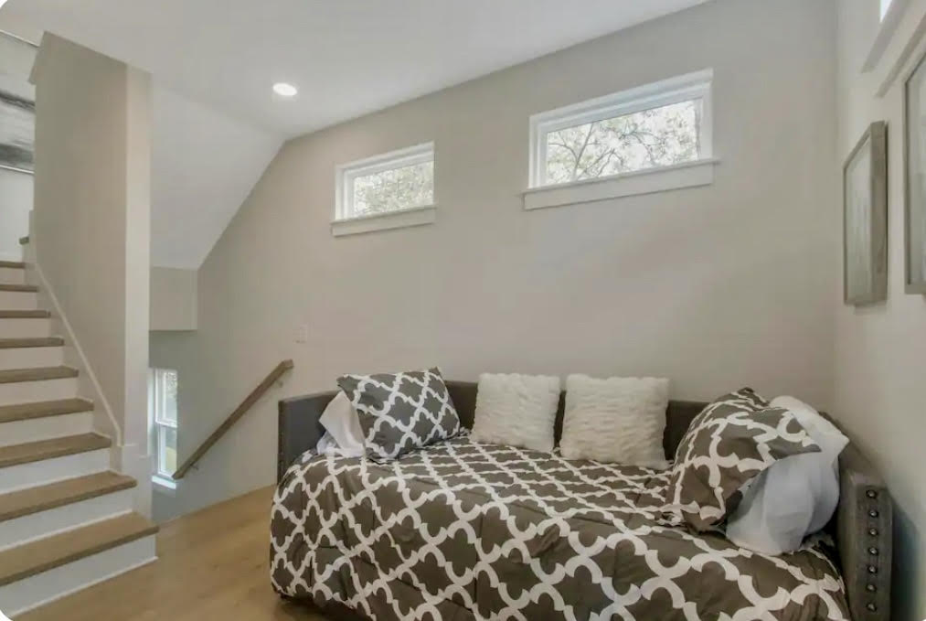 daybed area on the 2nd floor