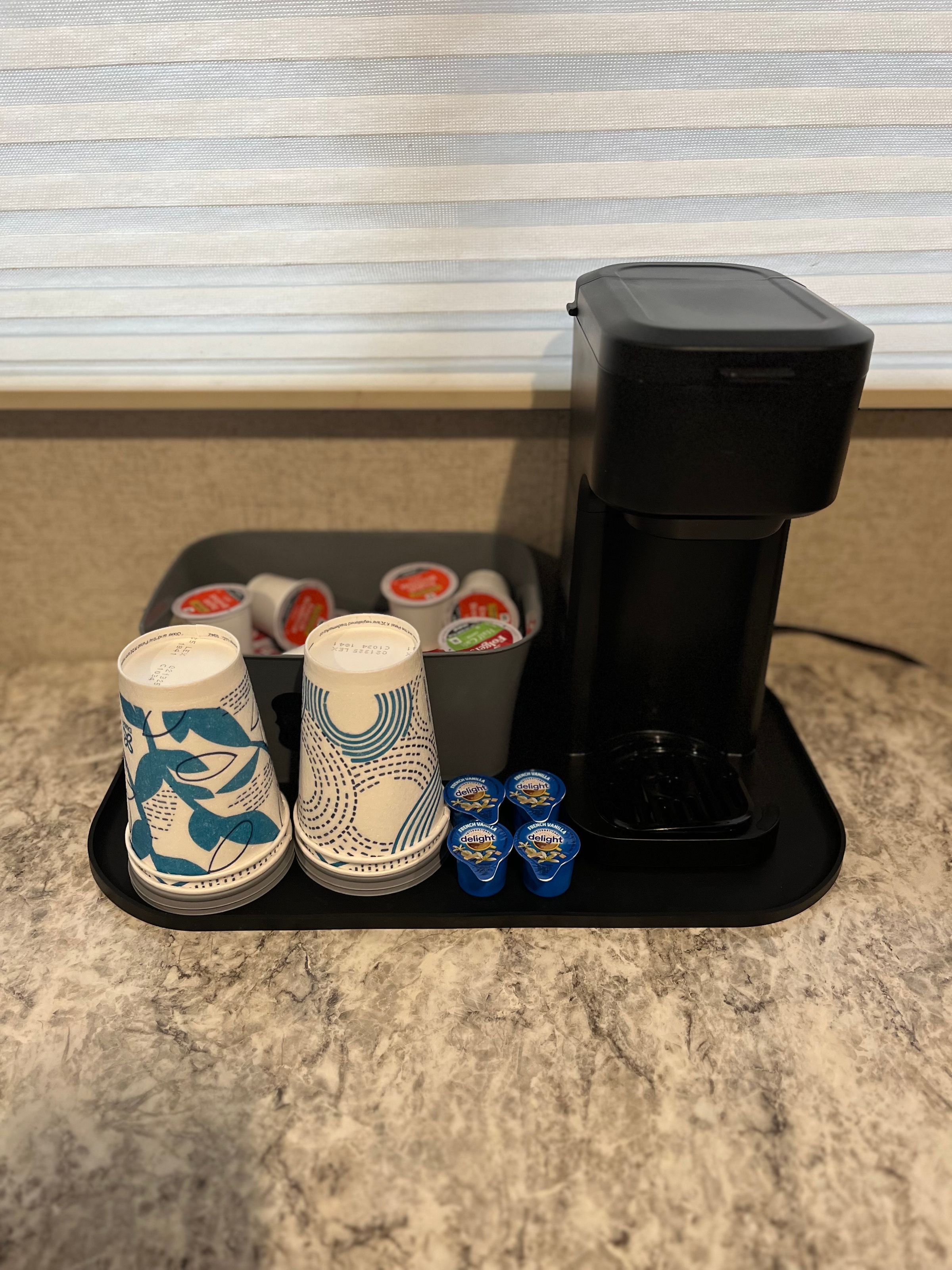 rvcamperrentalsllc.com's image