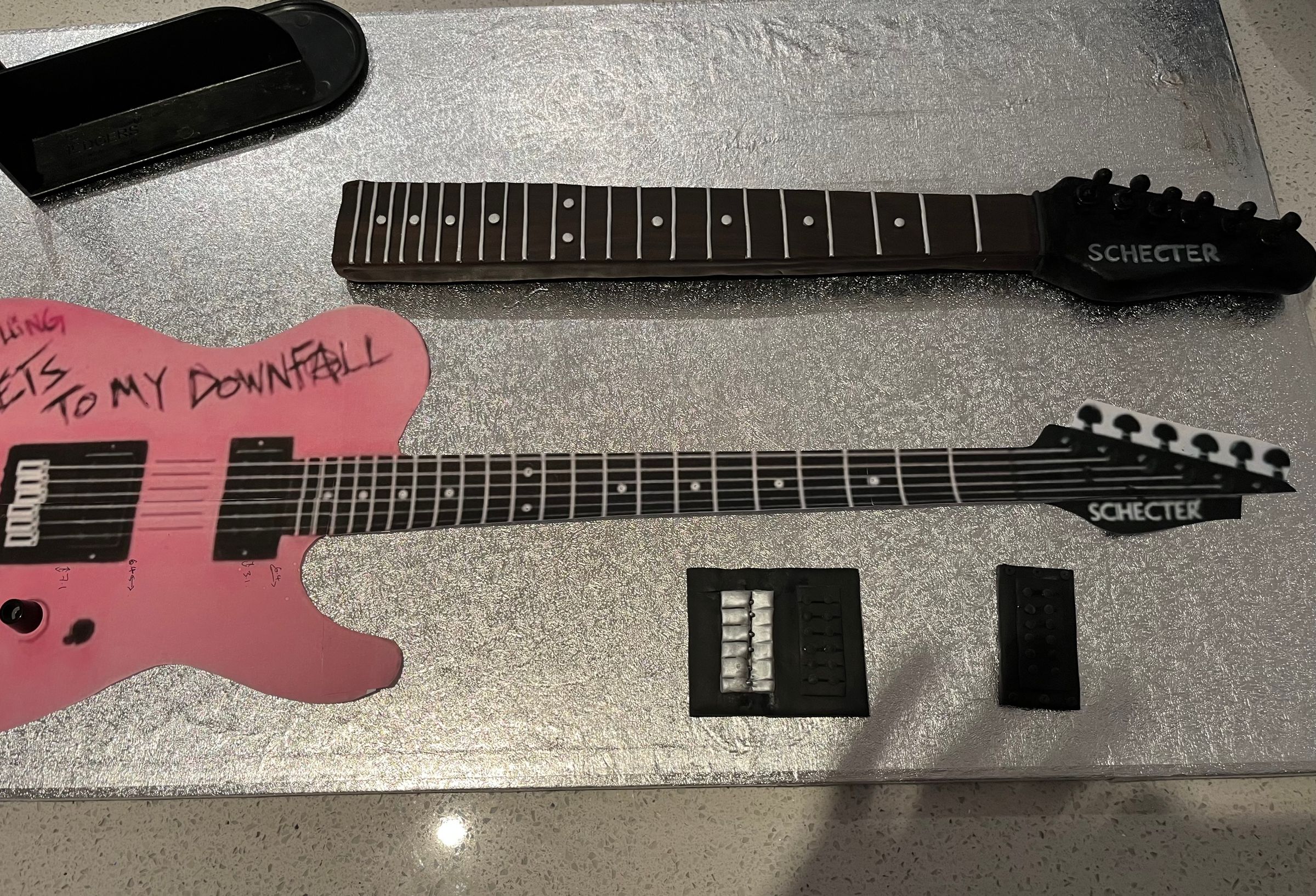 Dayne Joseph | UK Hyper-Realistic Sculpted Cake Artist's image