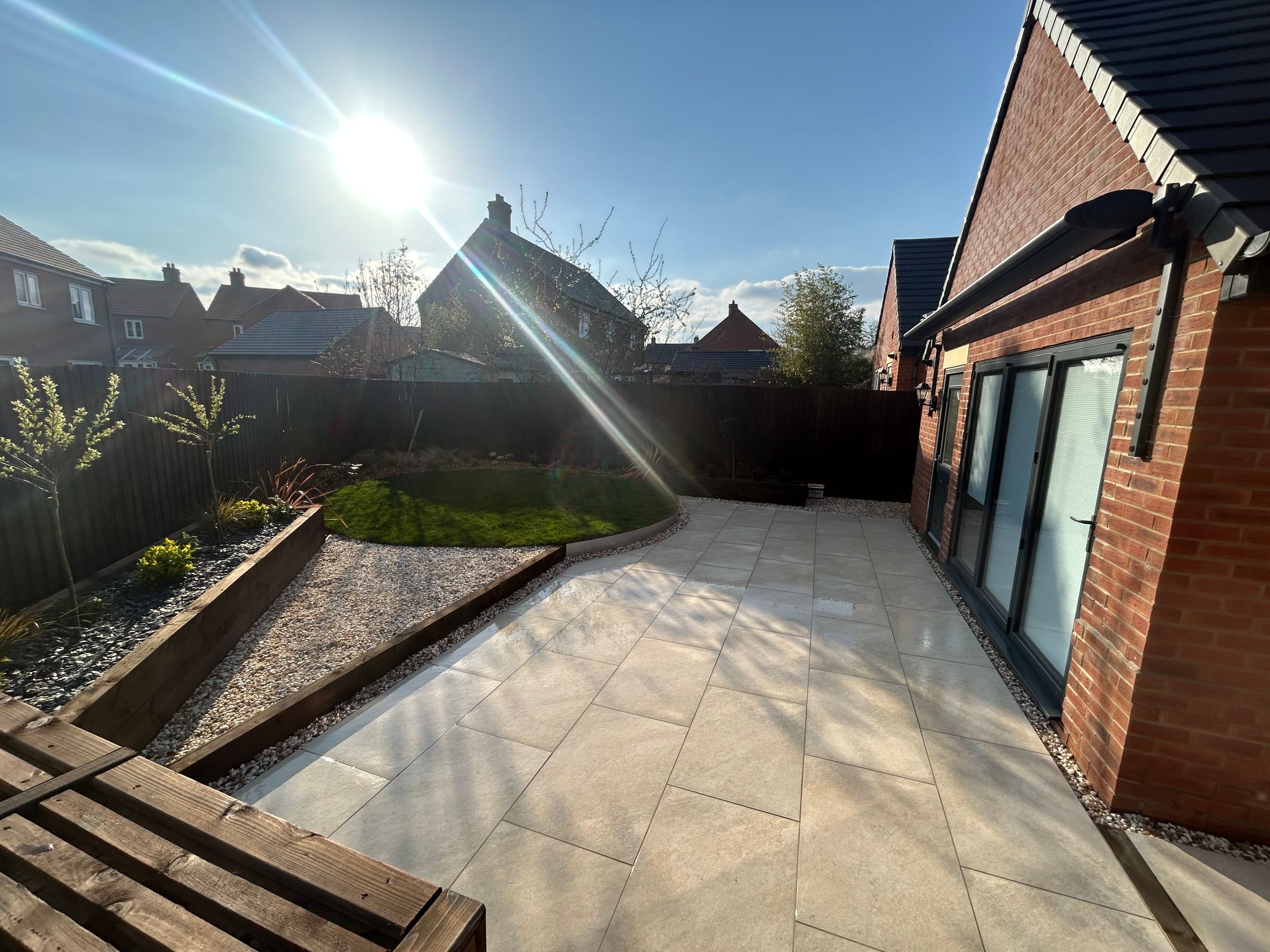 rw HANDYMAN SERVICES 's image