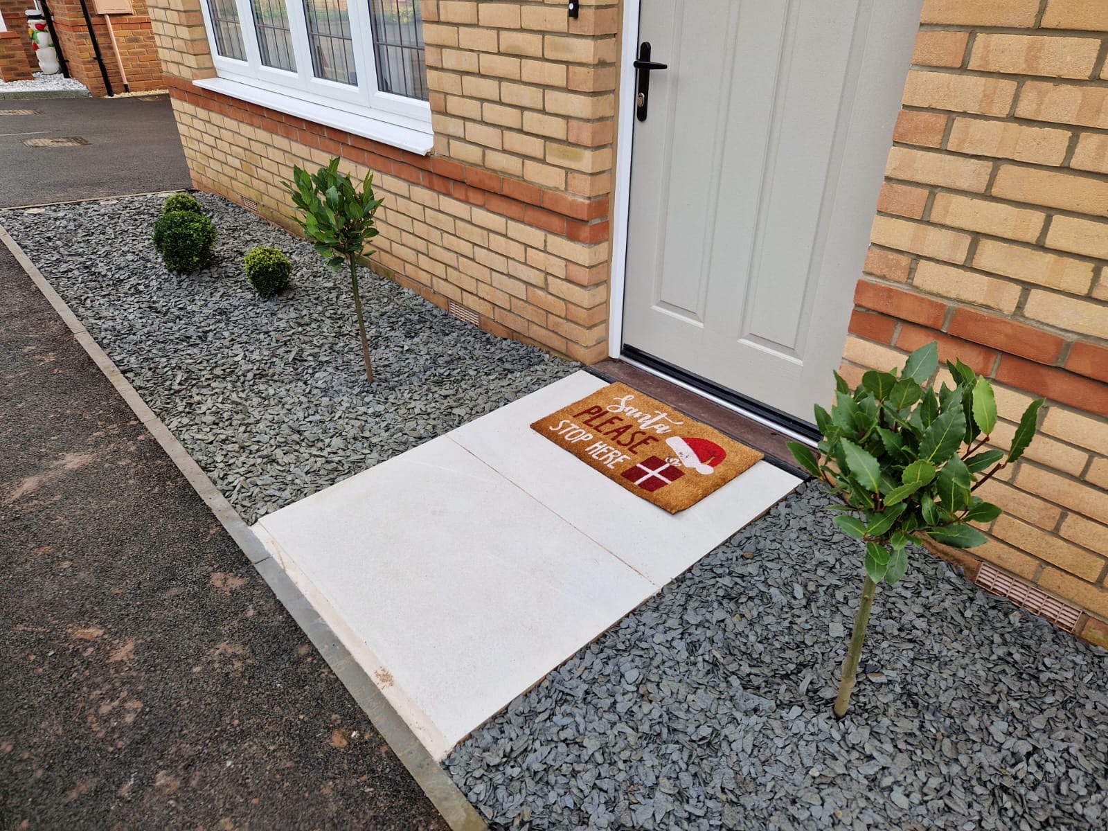 rw HANDYMAN SERVICES 's image