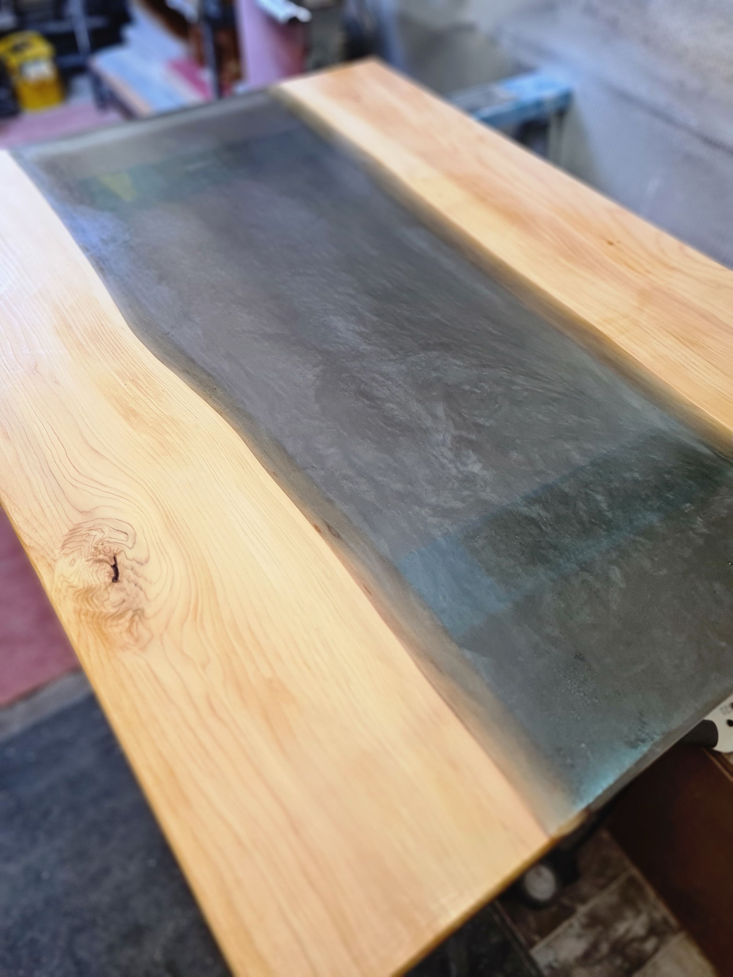 rw HANDYMAN SERVICES 's image