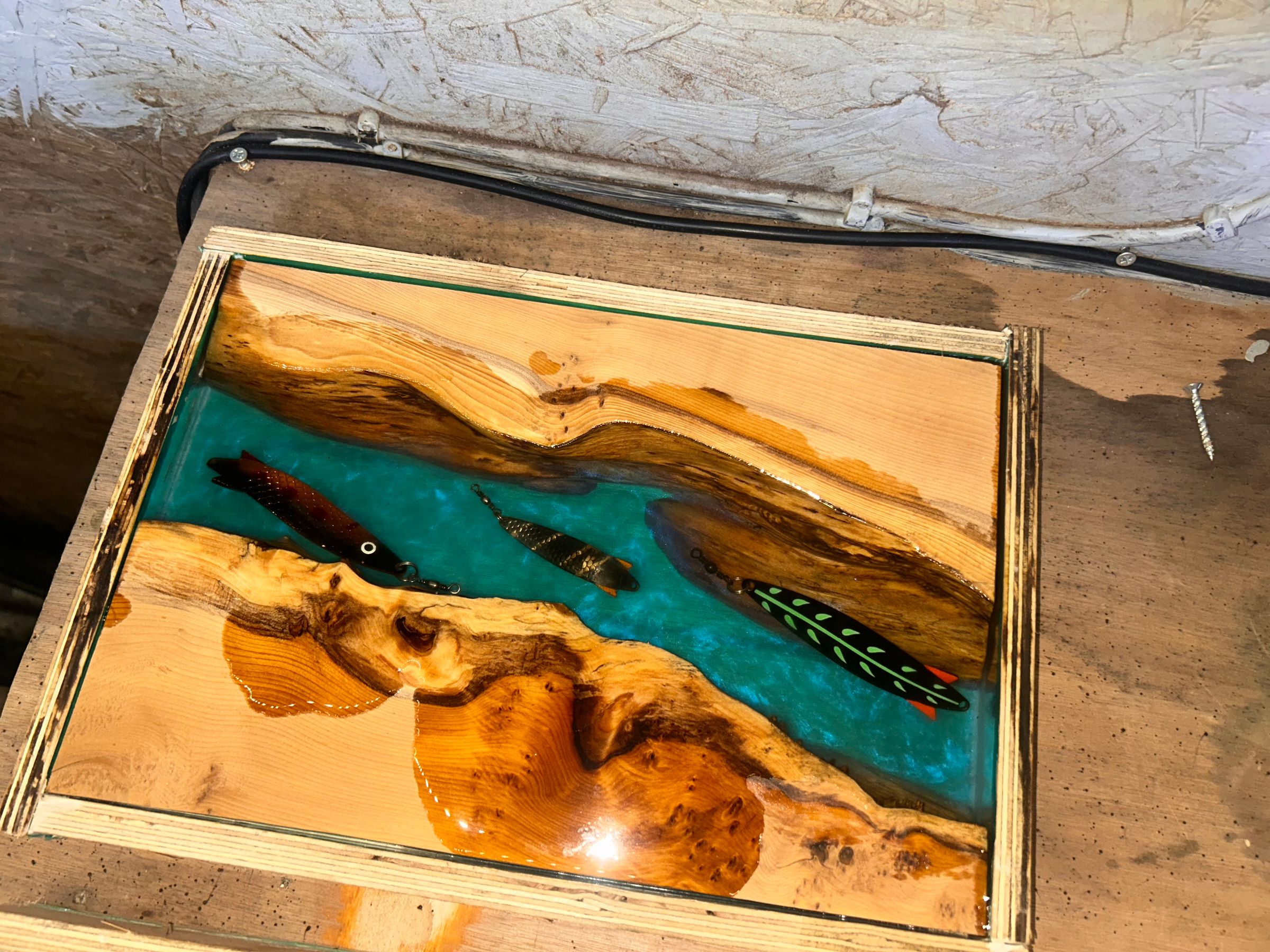 rw HANDYMAN SERVICES 's image