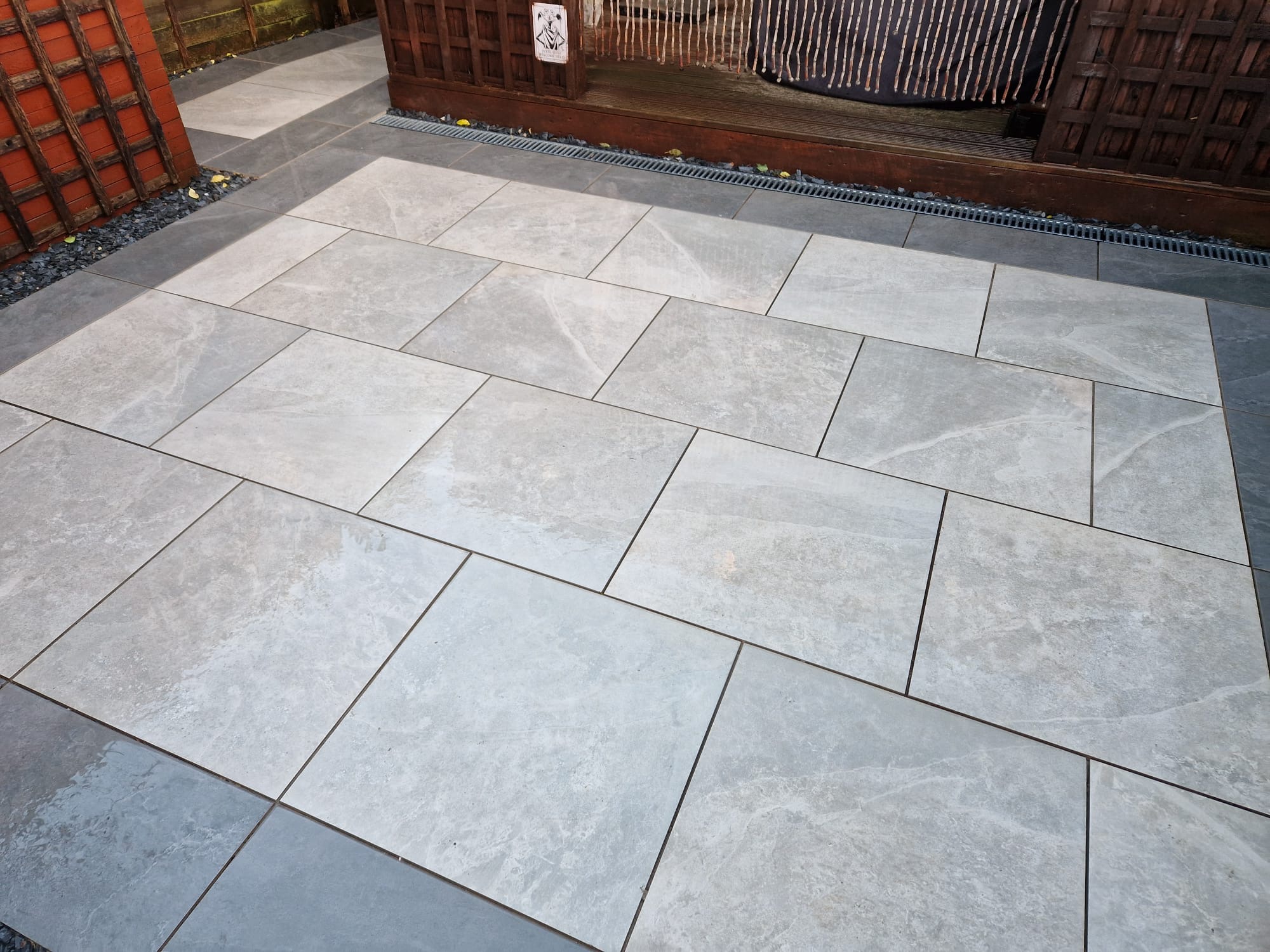 rw HANDYMAN SERVICES 's image