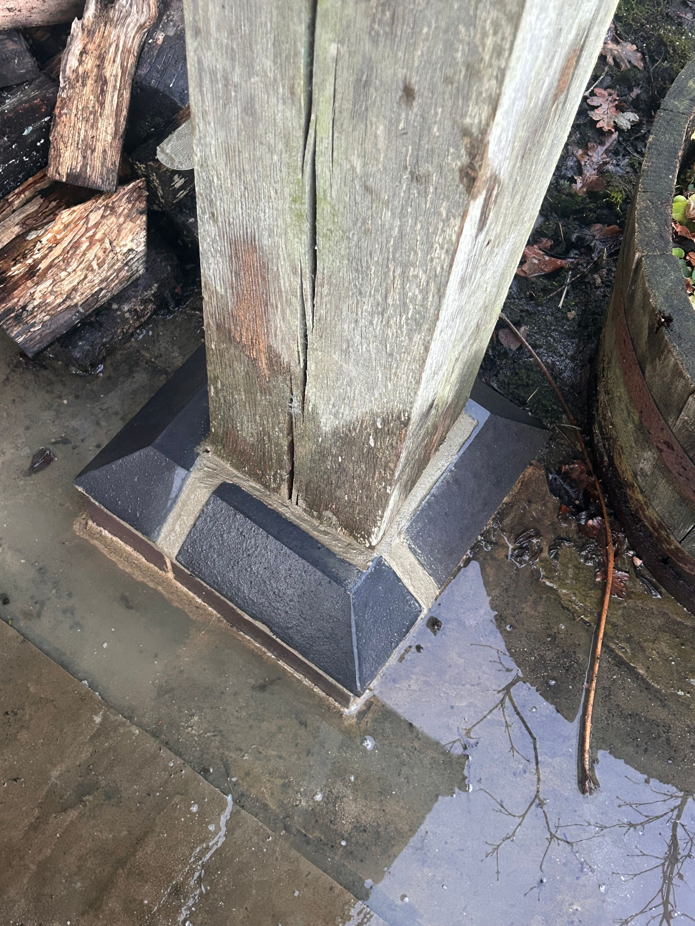 rw HANDYMAN SERVICES 's image