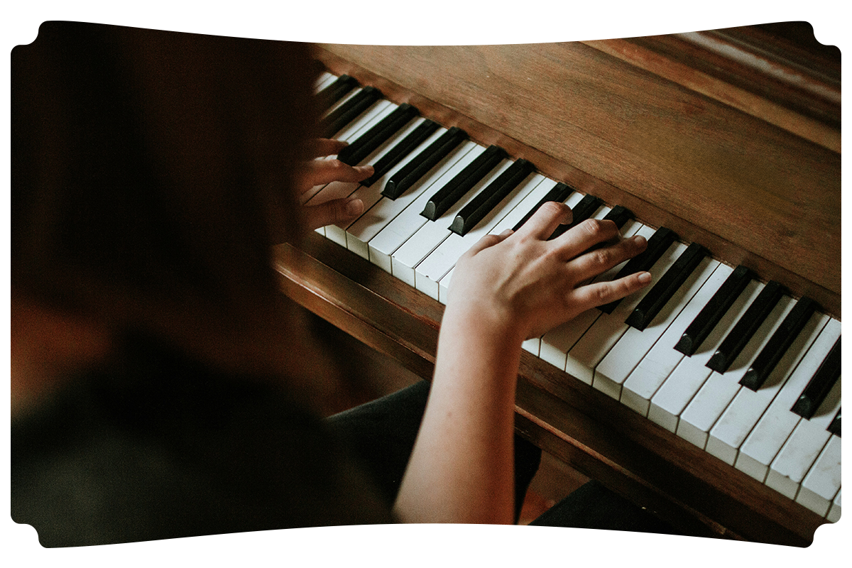 Zhander Music's image