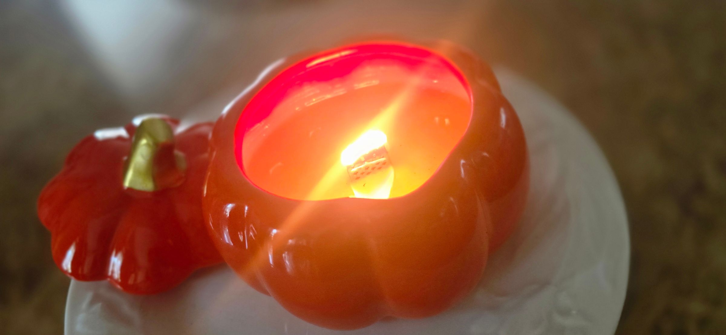JEWELS MAKES SCENTS's image