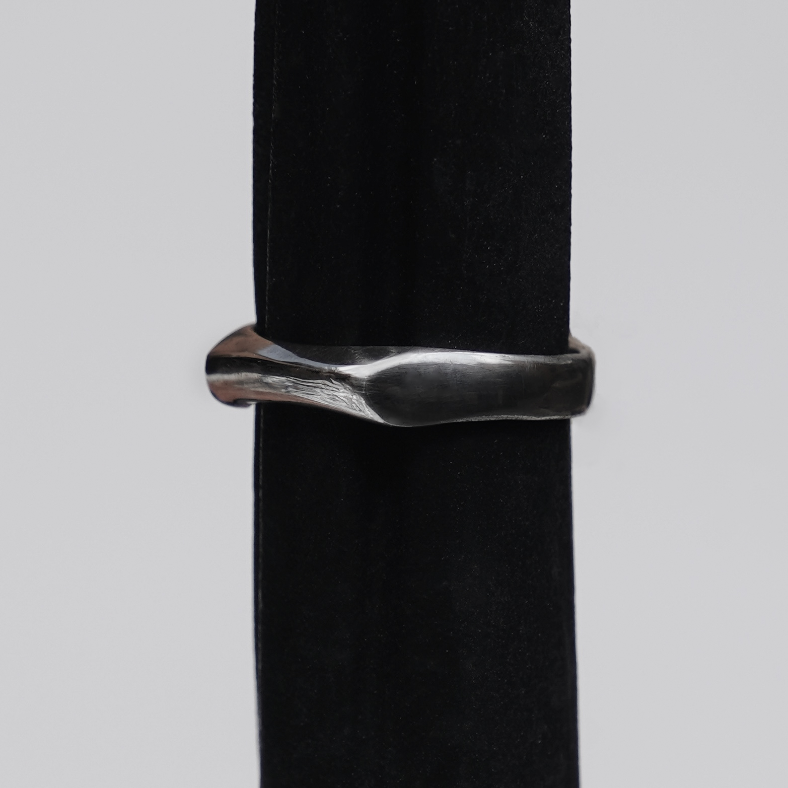 Elevado con filo. $720