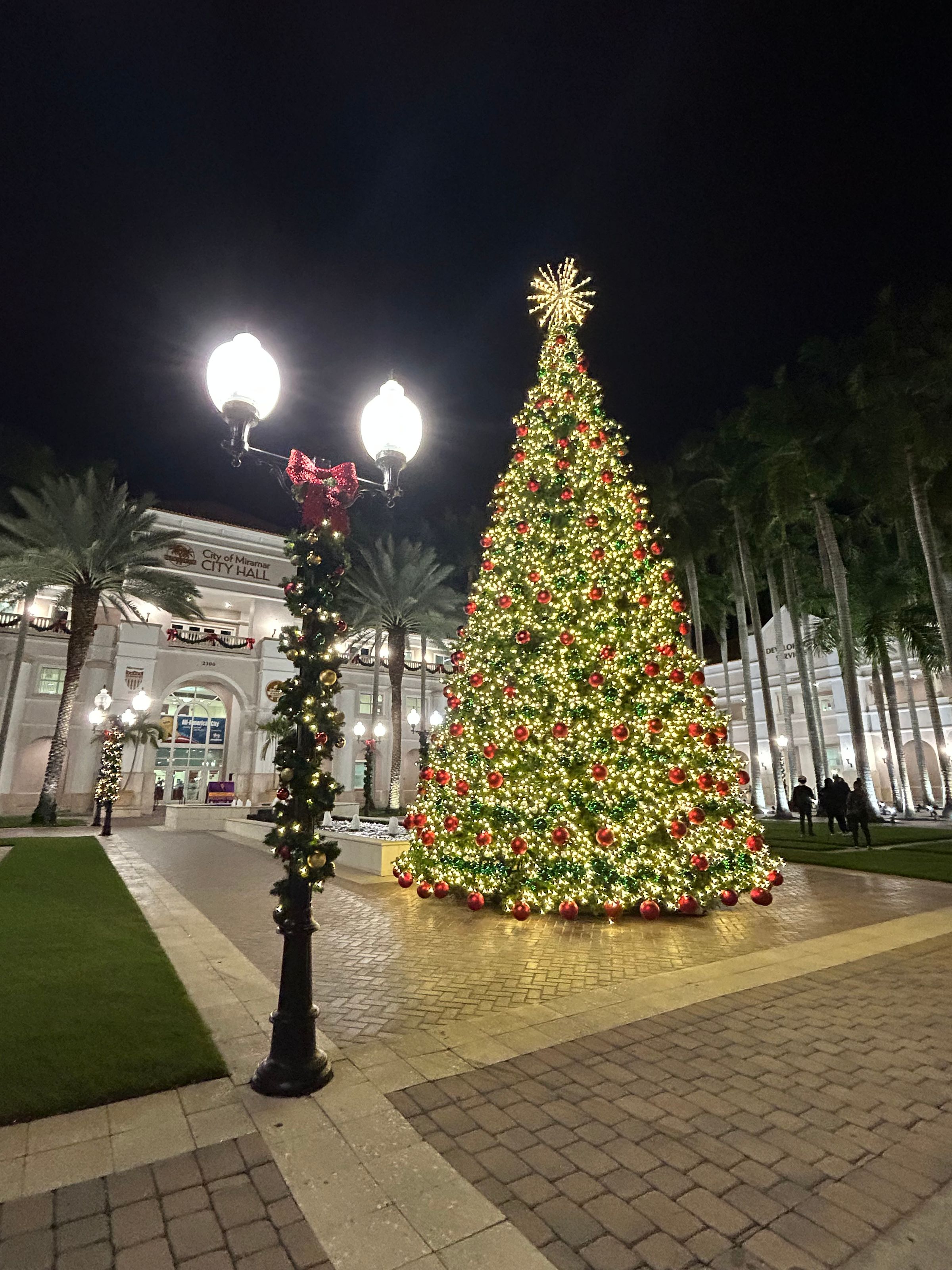 AM PM Illuminations and decor llc's image