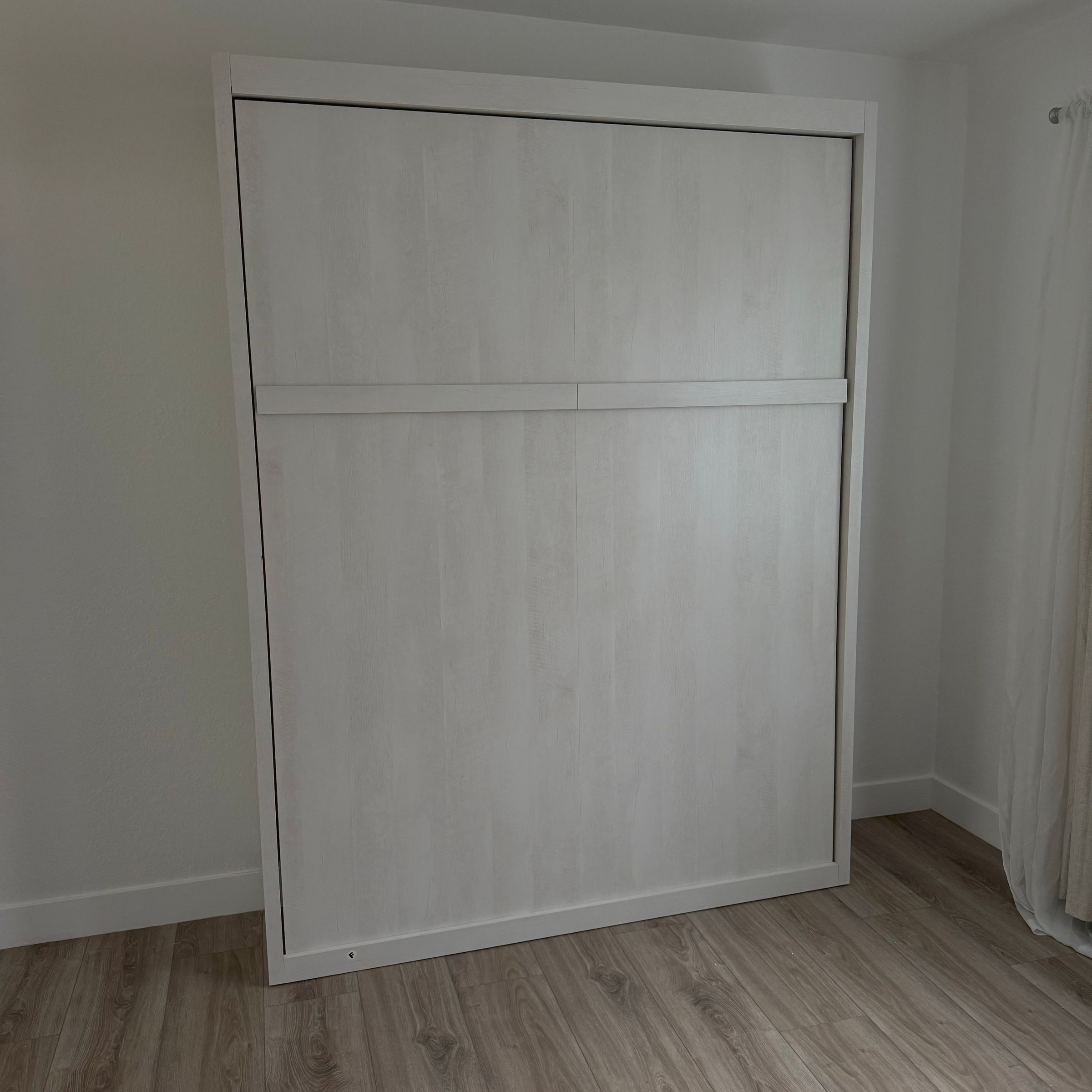 Closed Murphy Bed Assembly