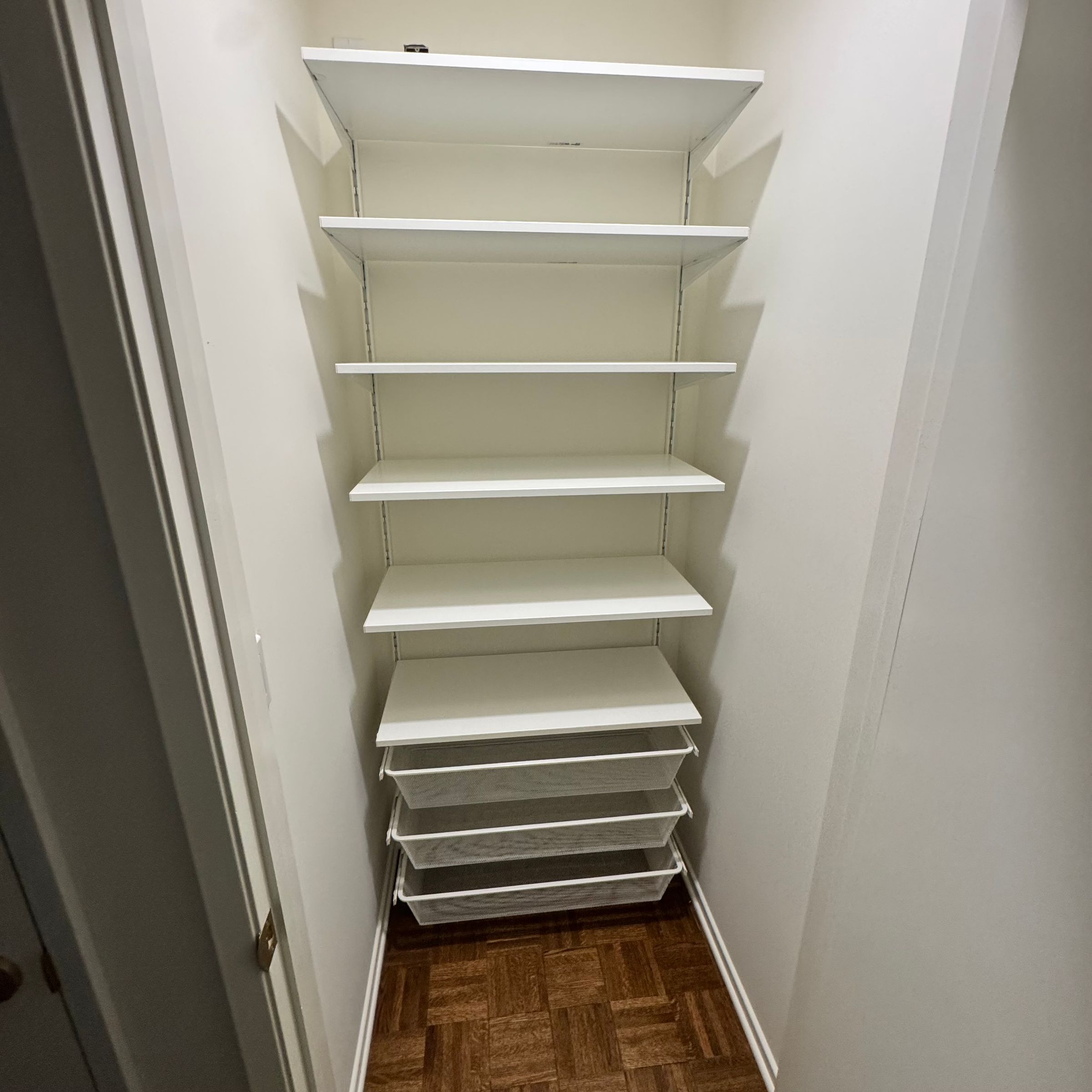 Vertical Closet Shelving Assembly