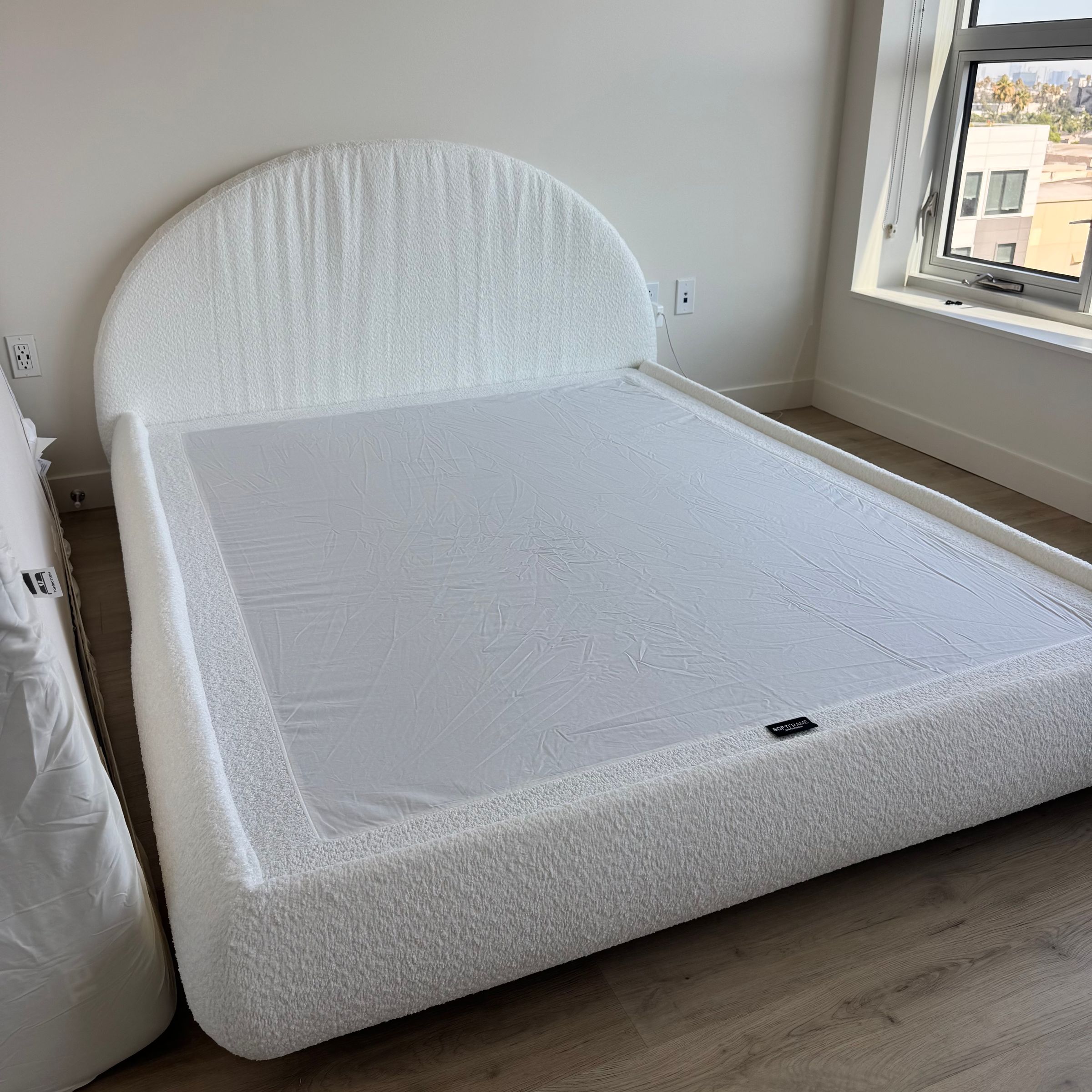 Modern Upholstered Bed Assembly