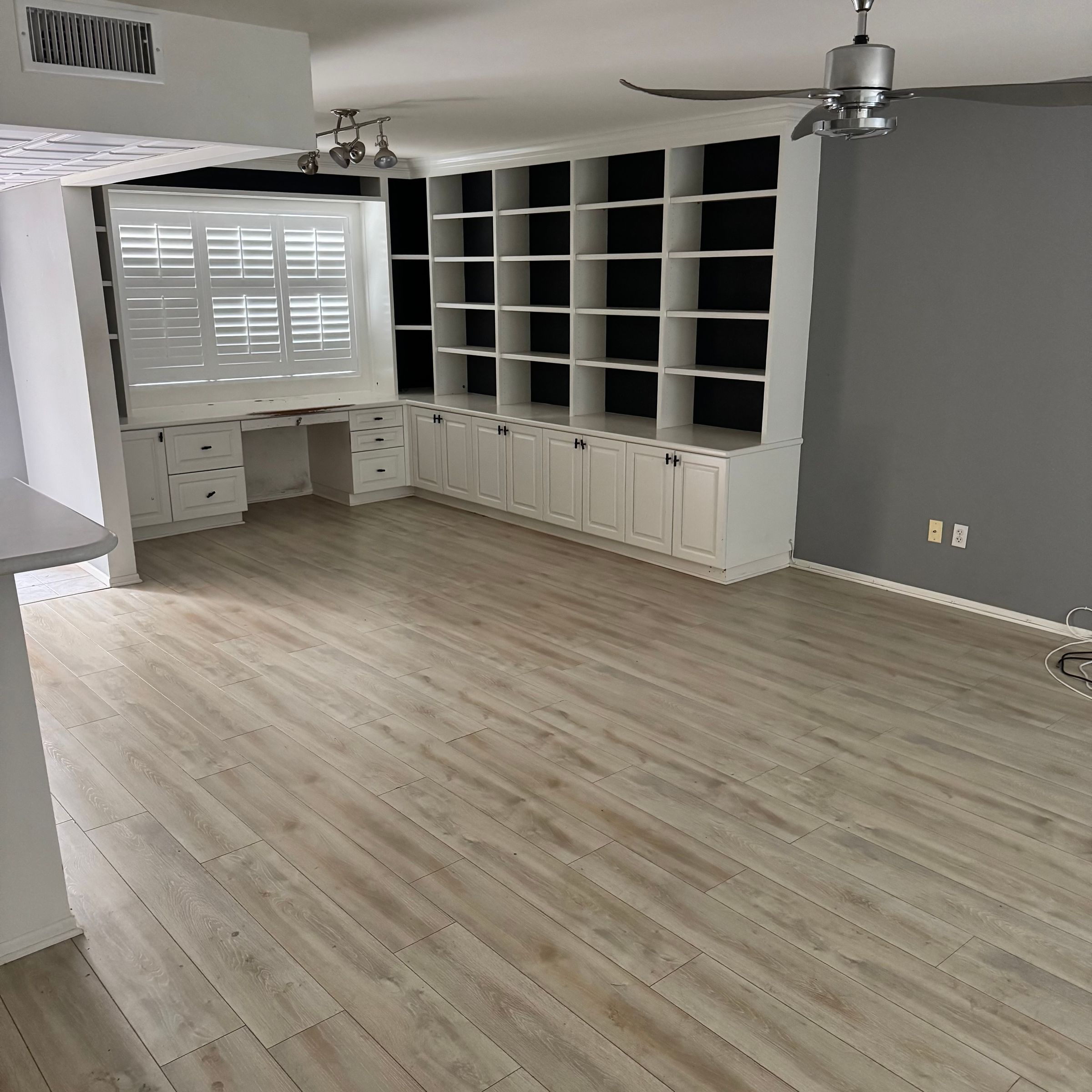 Closet System Assembly