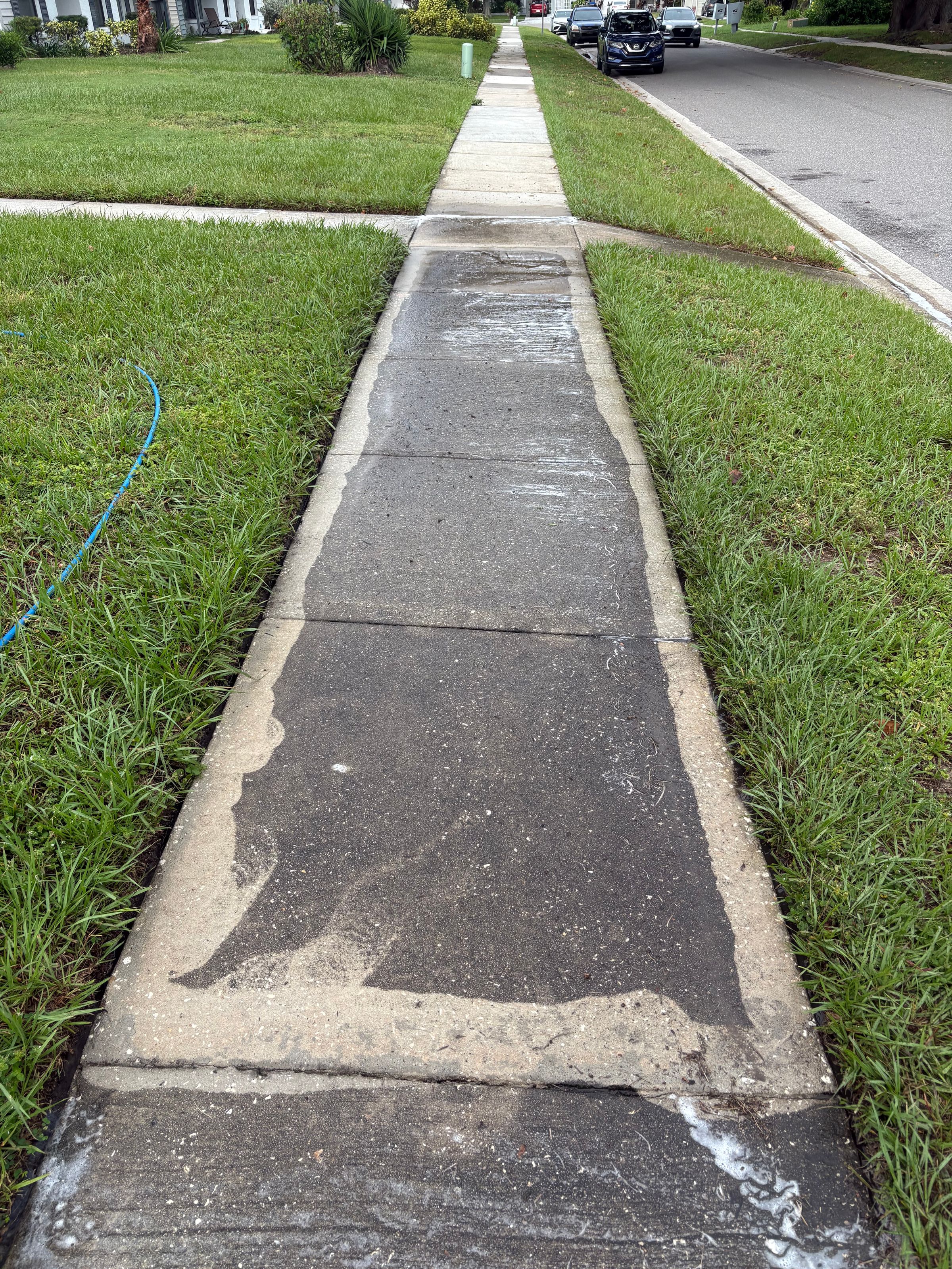 Oliveira Power Wash LLC's image