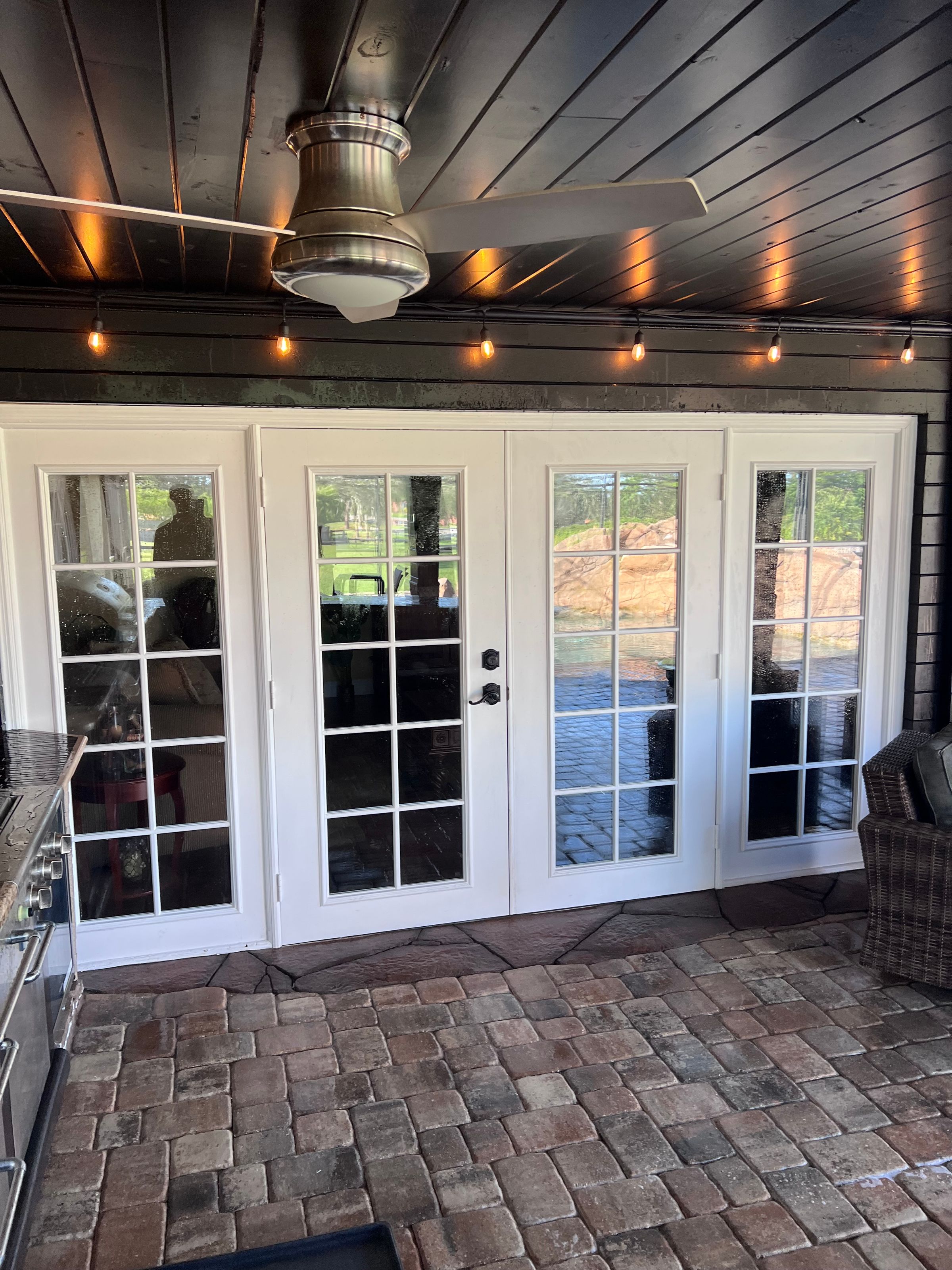 Oliveira Power Wash LLC's image