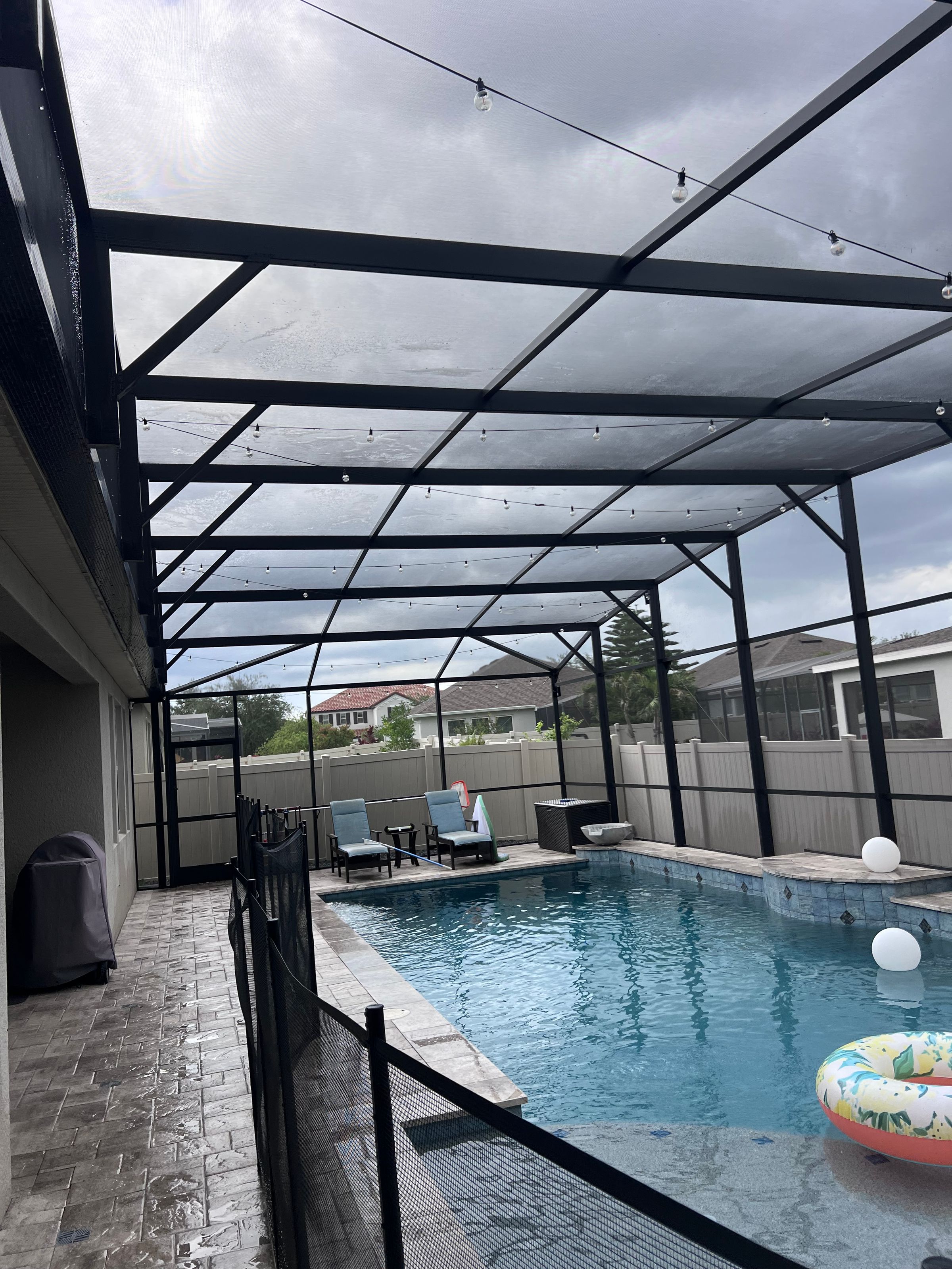 Oliveira Power Wash LLC's image