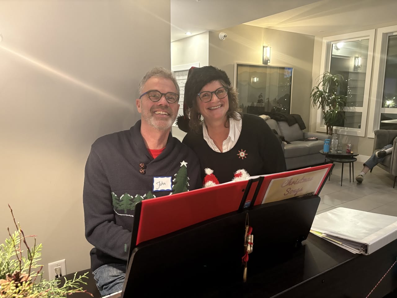 Skynest xmas carolling