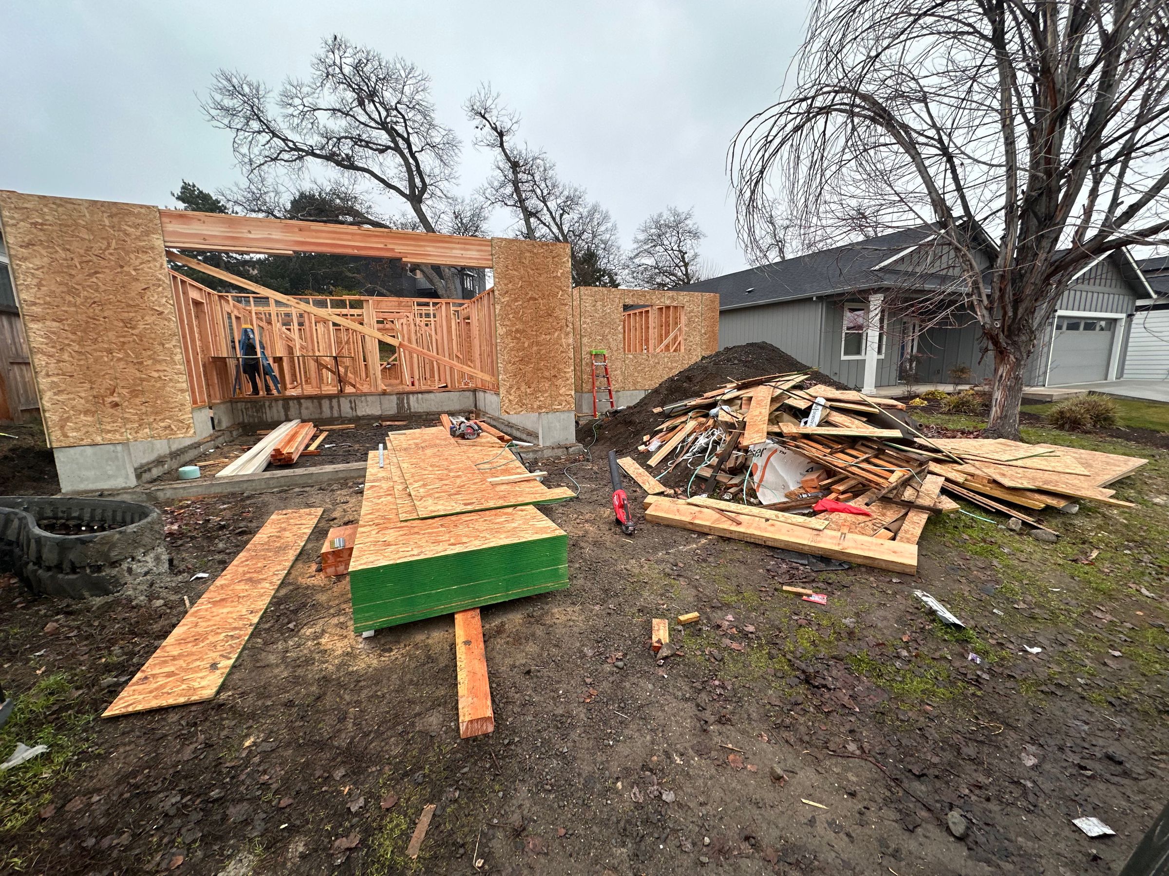 ROGUE SERVICES's image