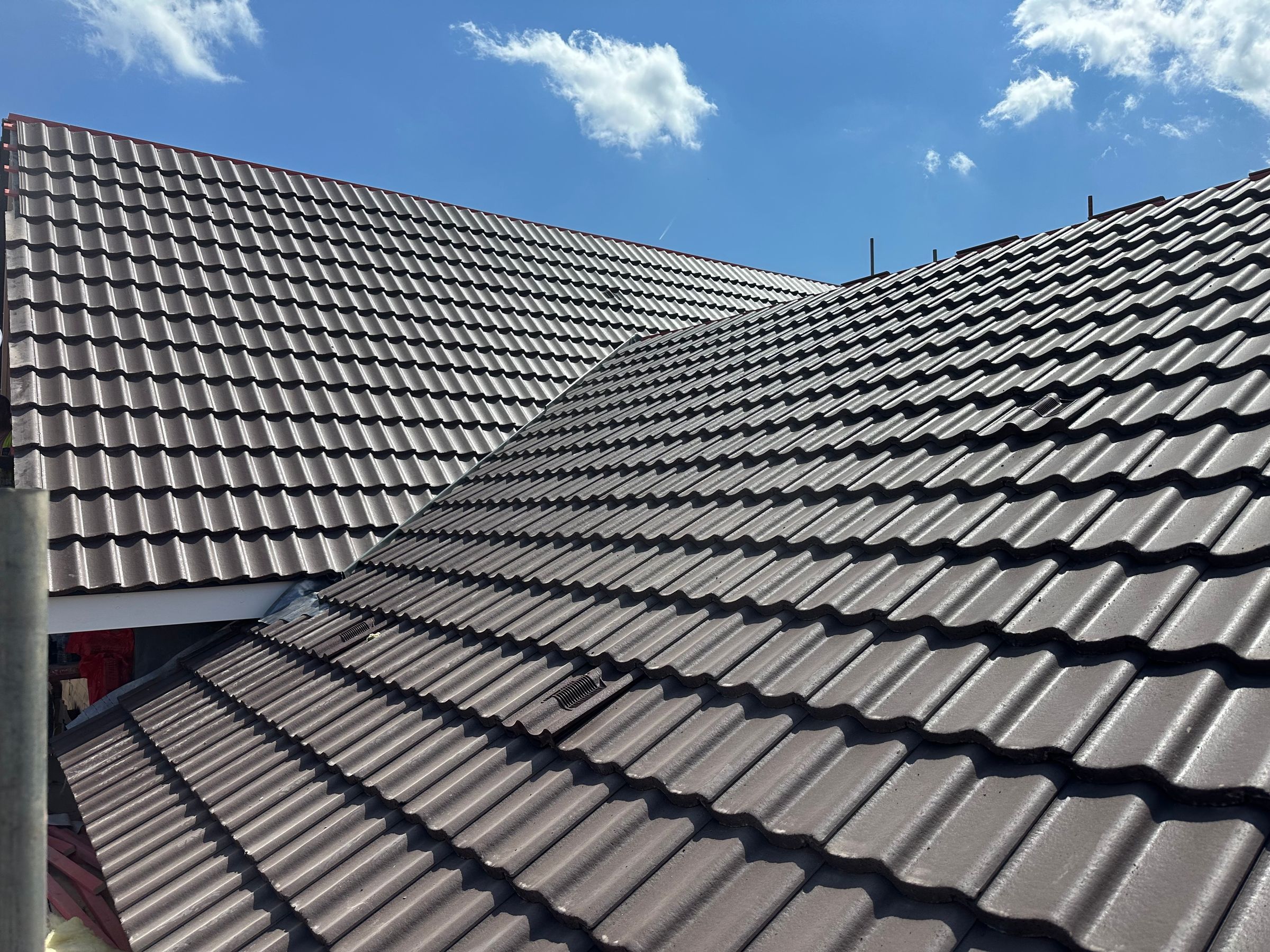 R&M Roofing's image