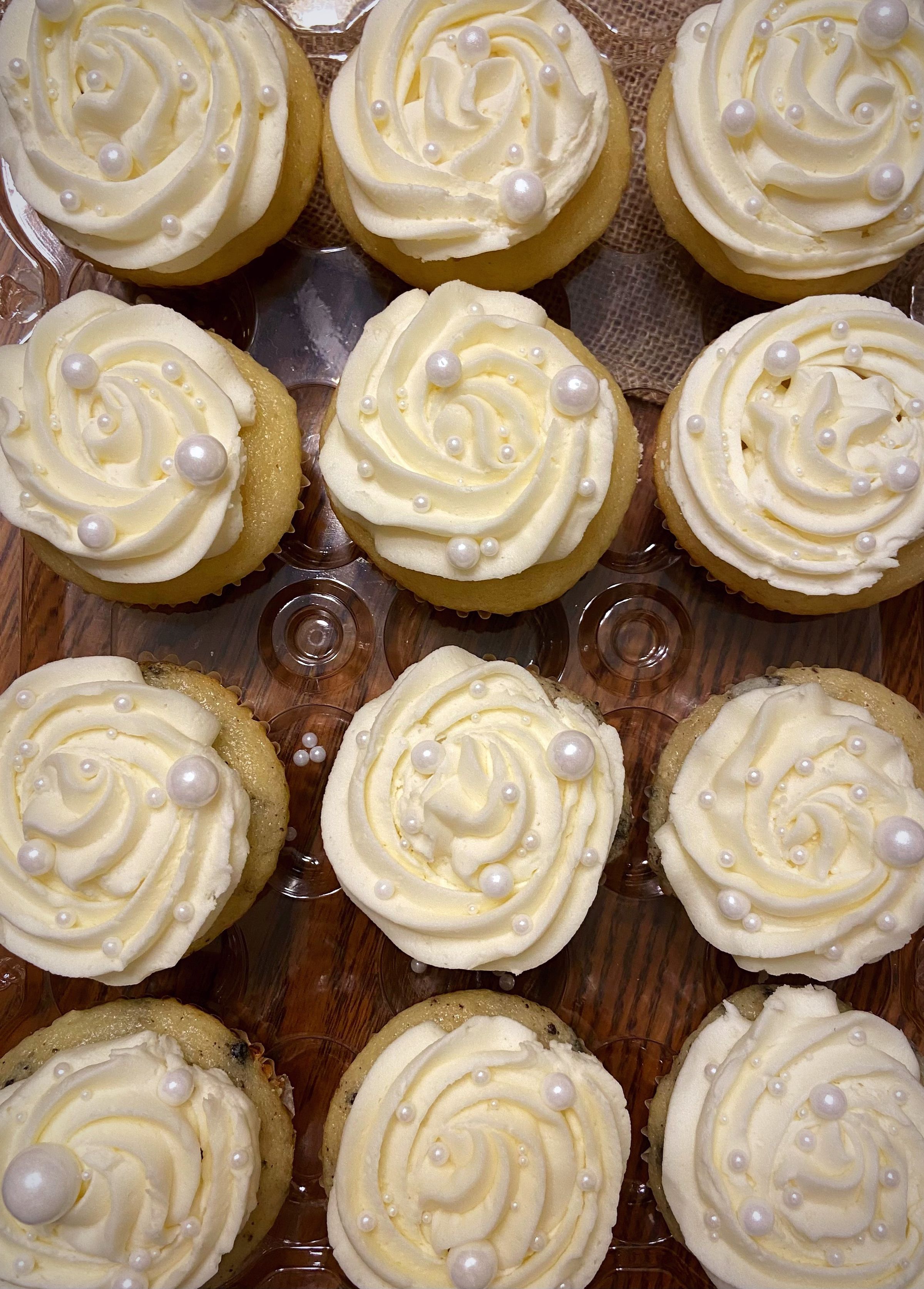 Cookies and Cream Cupcake with Vanilla Buttercream
