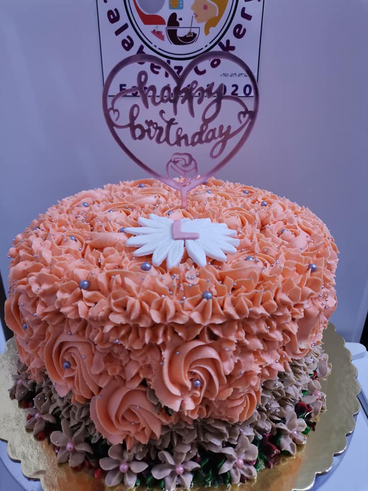 Laloraine Cake (KD10.000)