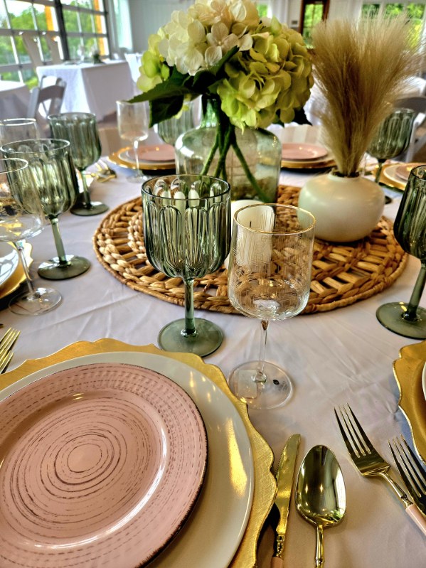 The Velvet Napkin's image
