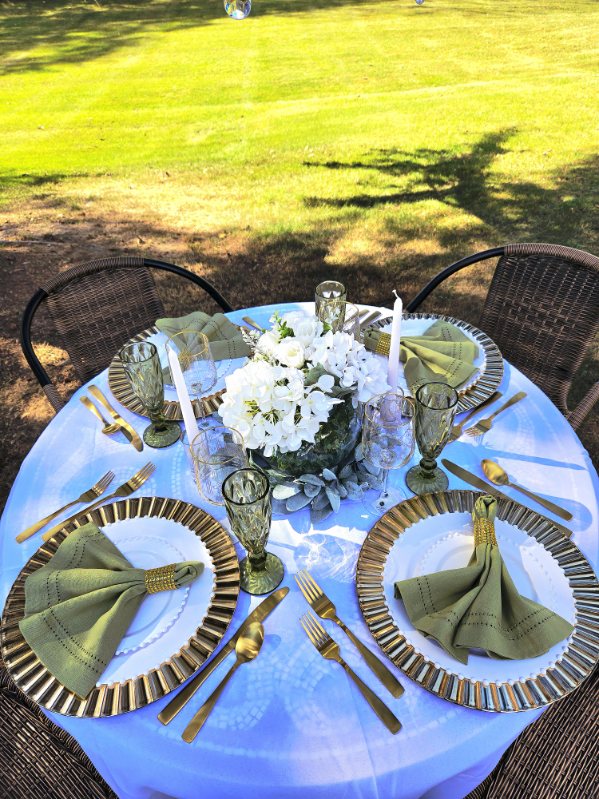 The Velvet Napkin's image